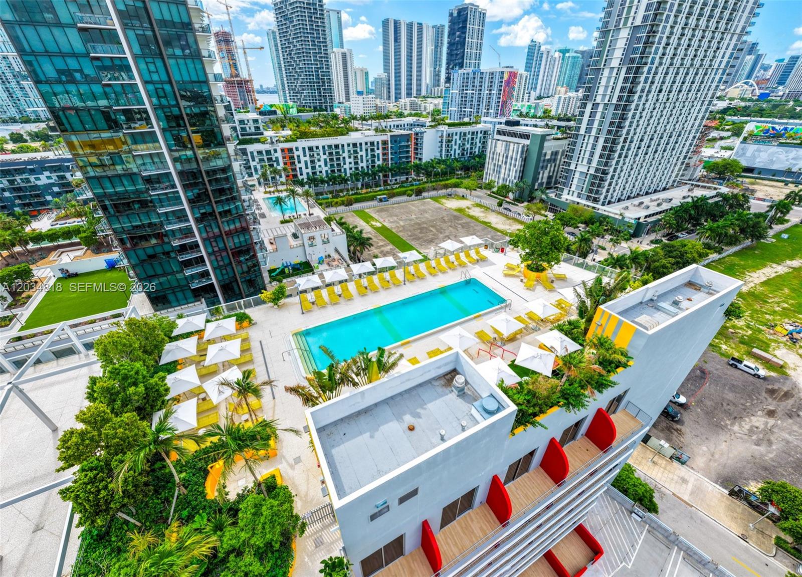 90 NE 32 St # 203