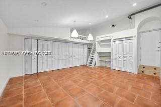 712 Cremona Ave