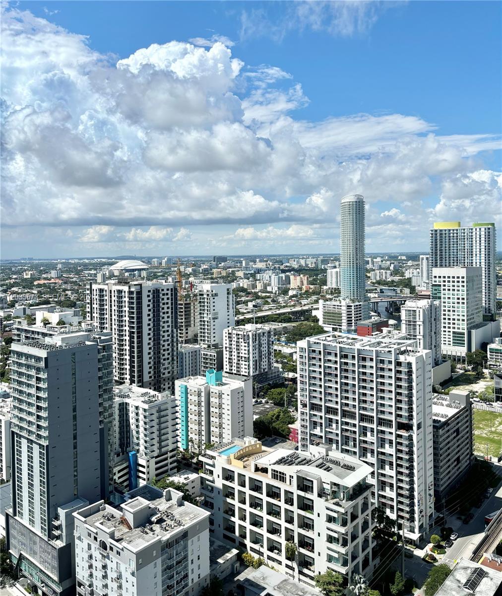 79 SW 12th St Unit: 4012-S