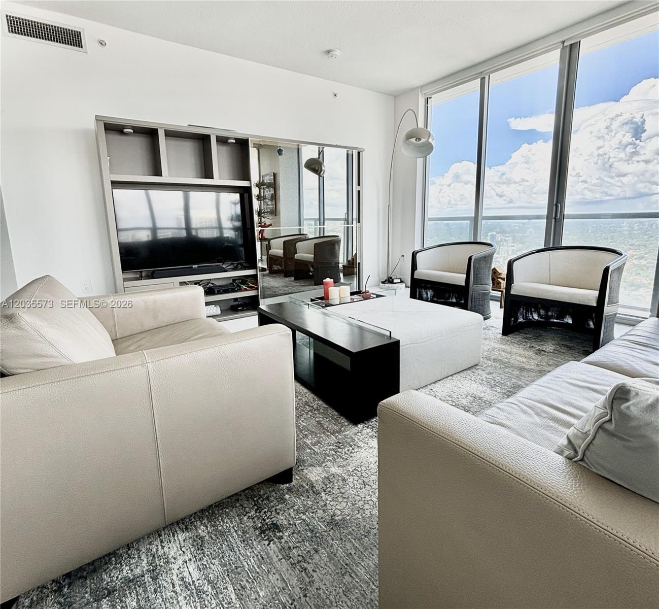 79 SW 12th St Unit: 4012-S