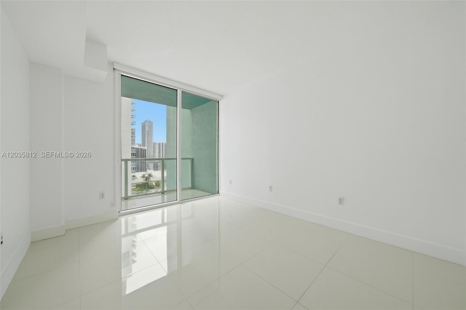 1900 N Bayshore Dr # 2207
