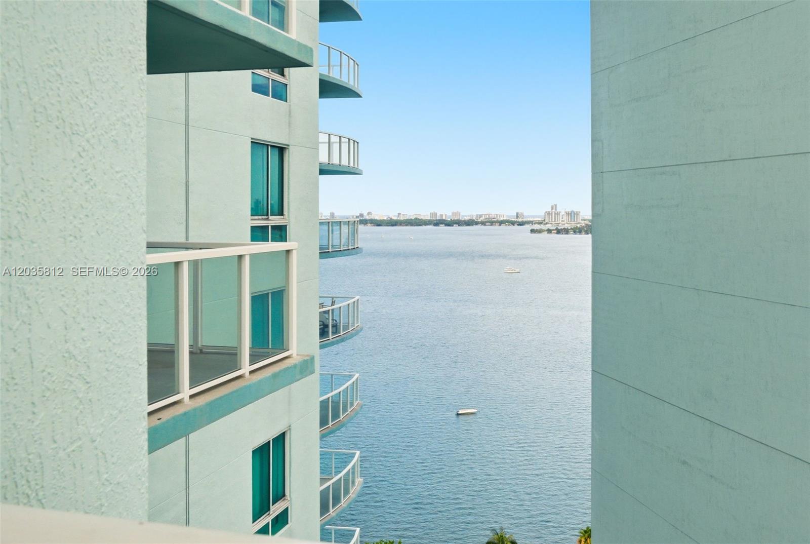 1900 N Bayshore Dr # 2207