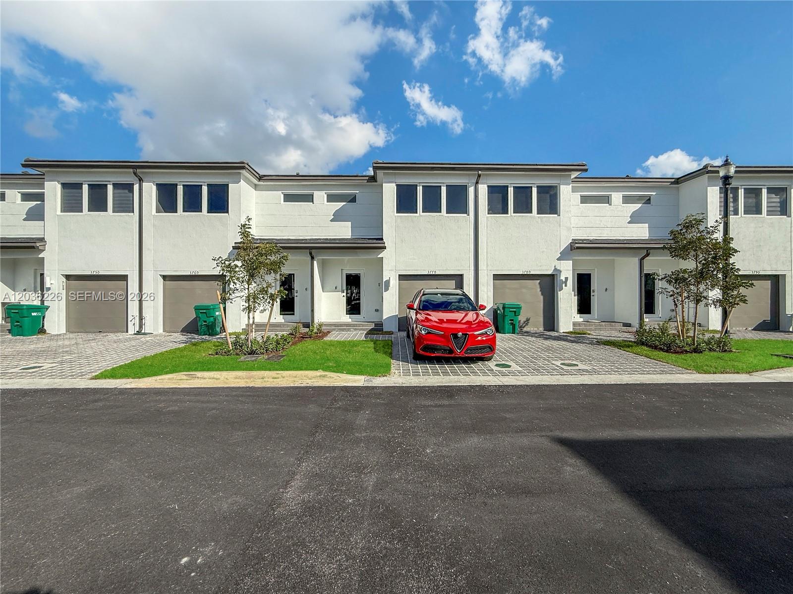 3770 SW 50th Ave # 3770