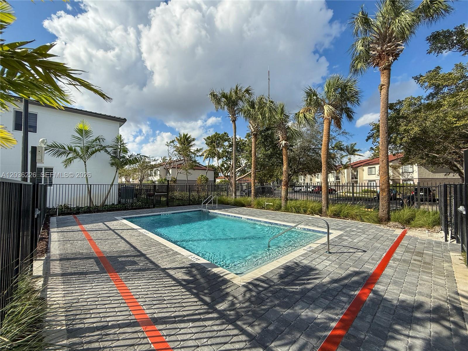 3770 SW 50th Ave # 3770
