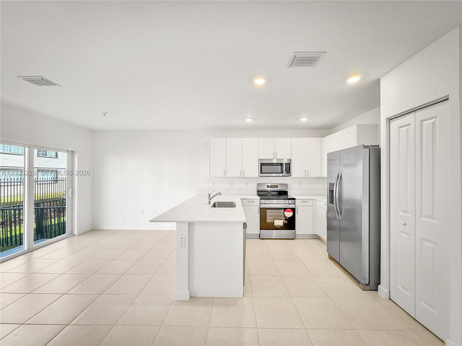 3770 SW 50th Ave # 3770