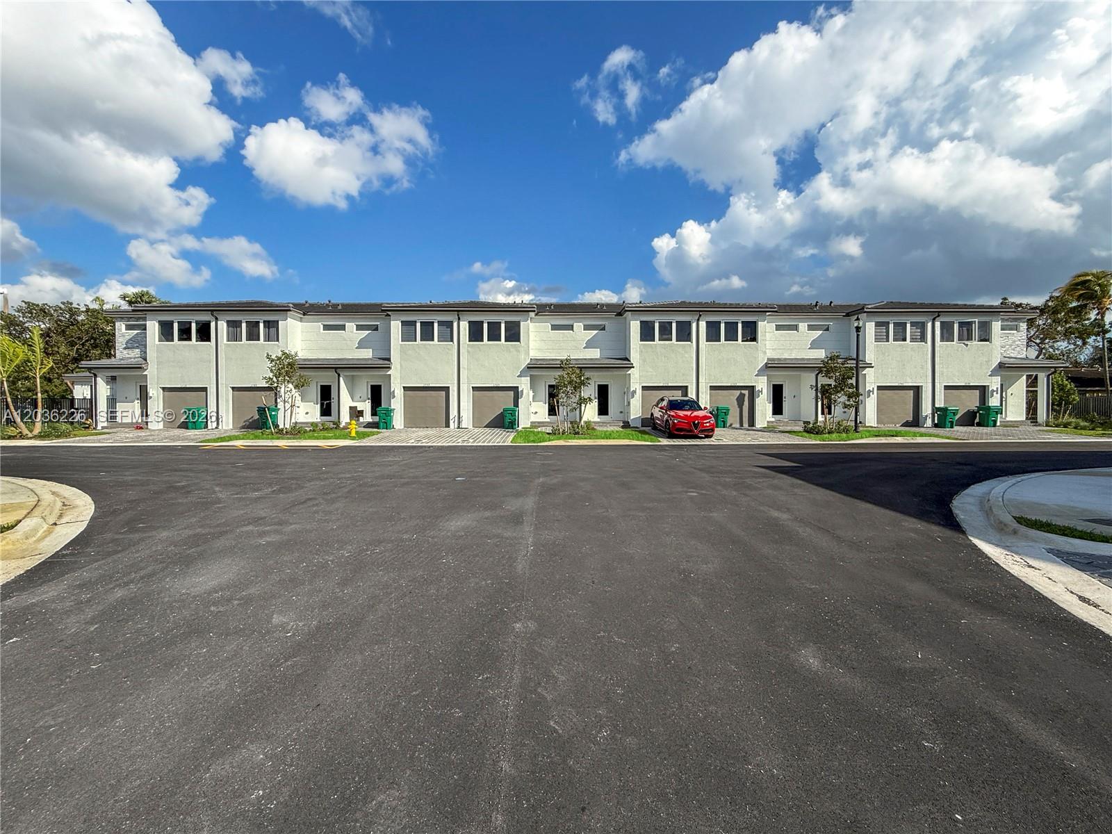 3770 SW 50th Ave # 3770