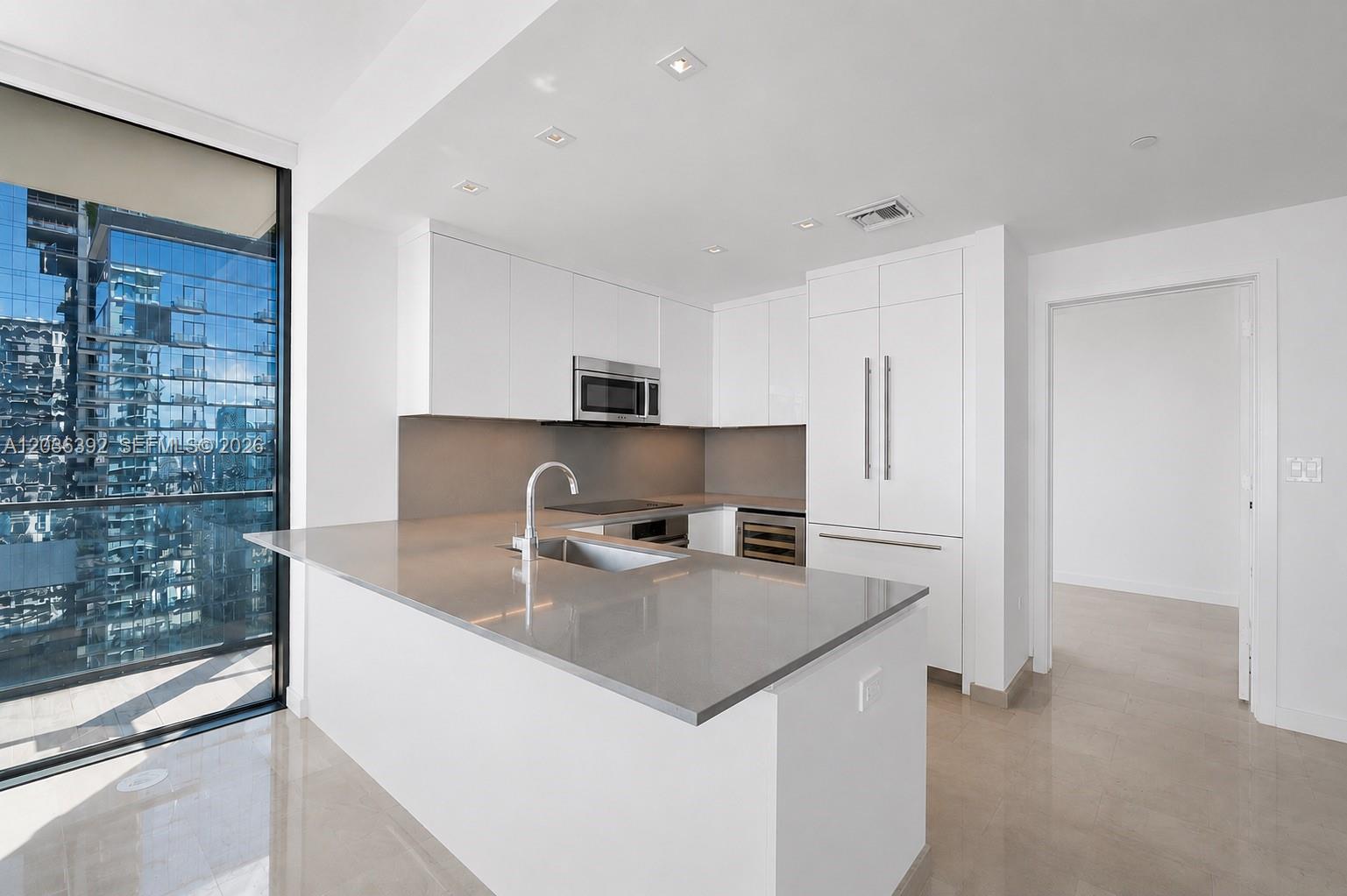 68 SE 6th St # 3301