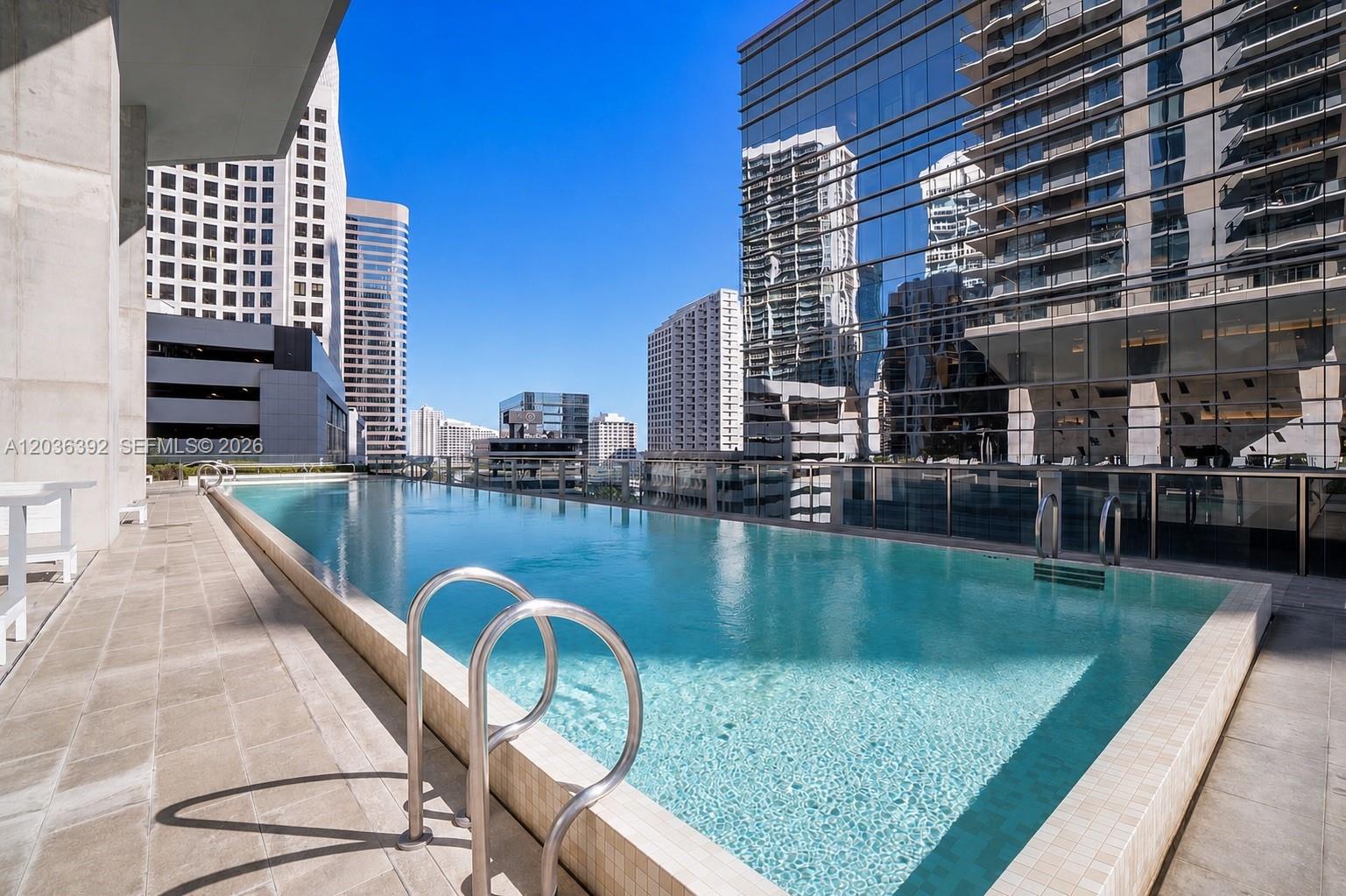 68 SE 6th St # 3301