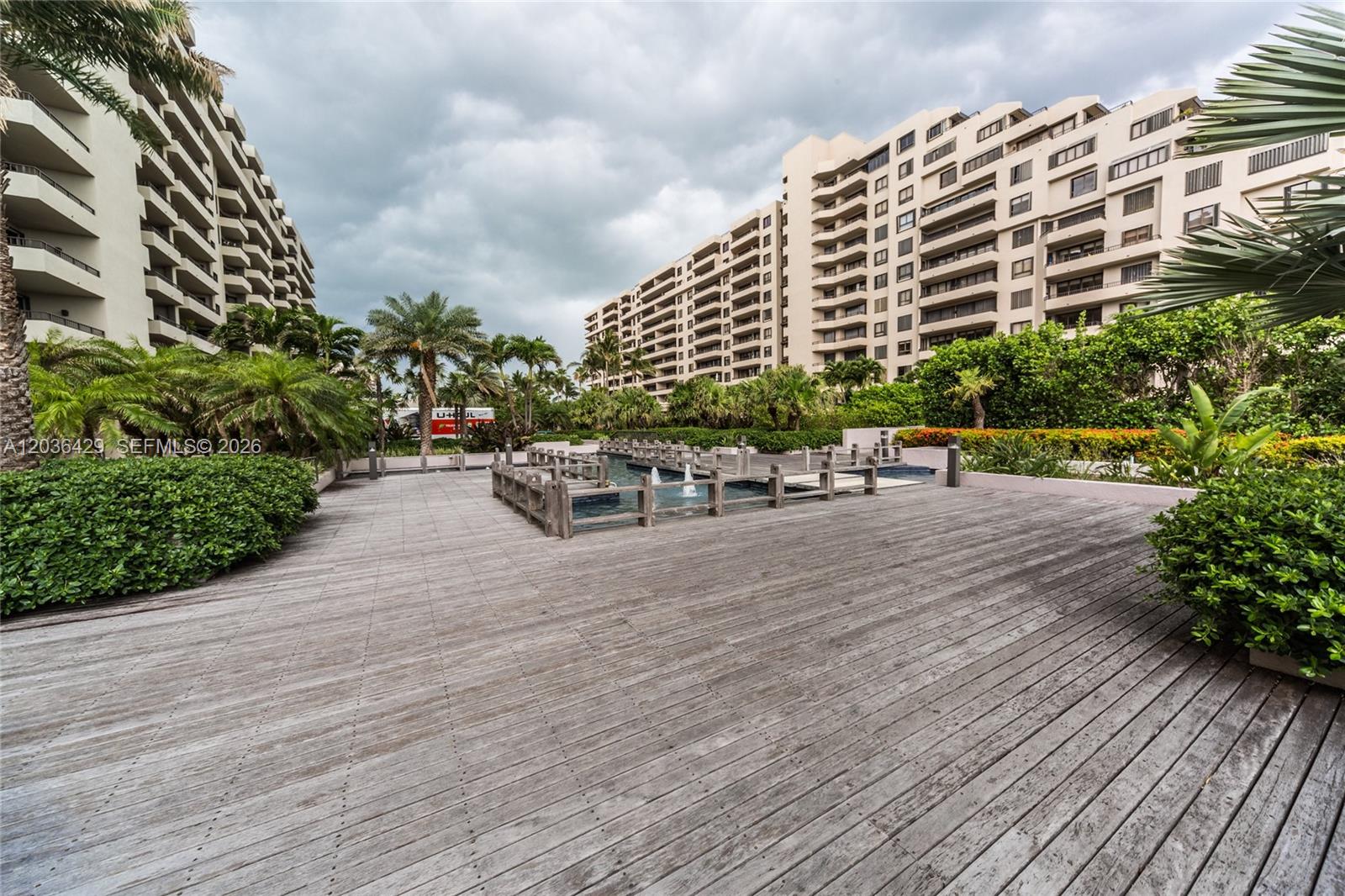 101 Crandon Blvd # 170
