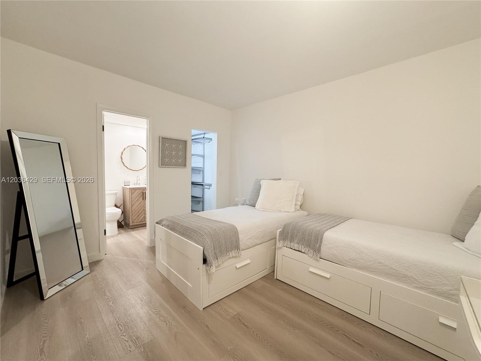 101 Crandon Blvd # 170