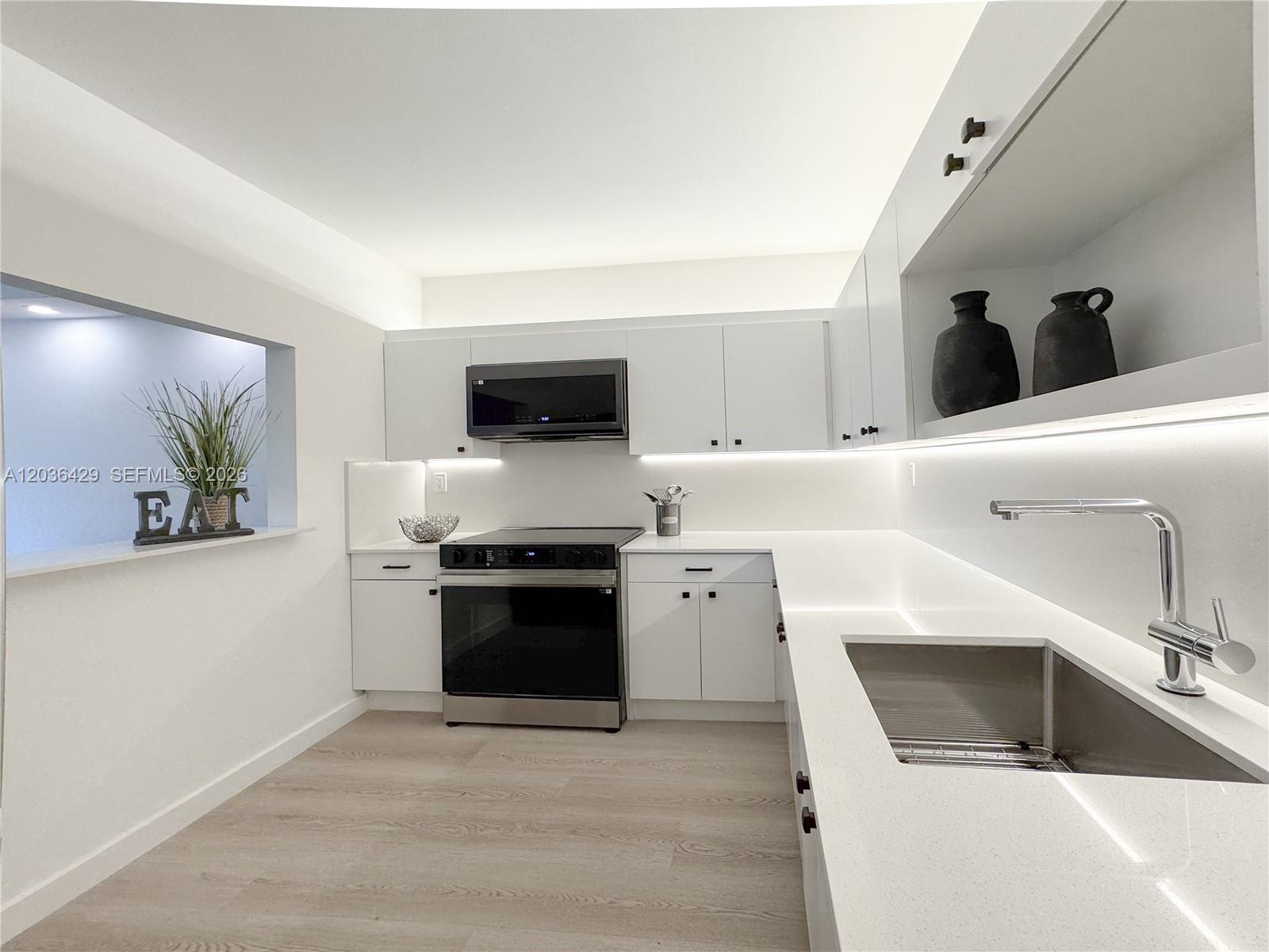 101 Crandon Blvd # 170