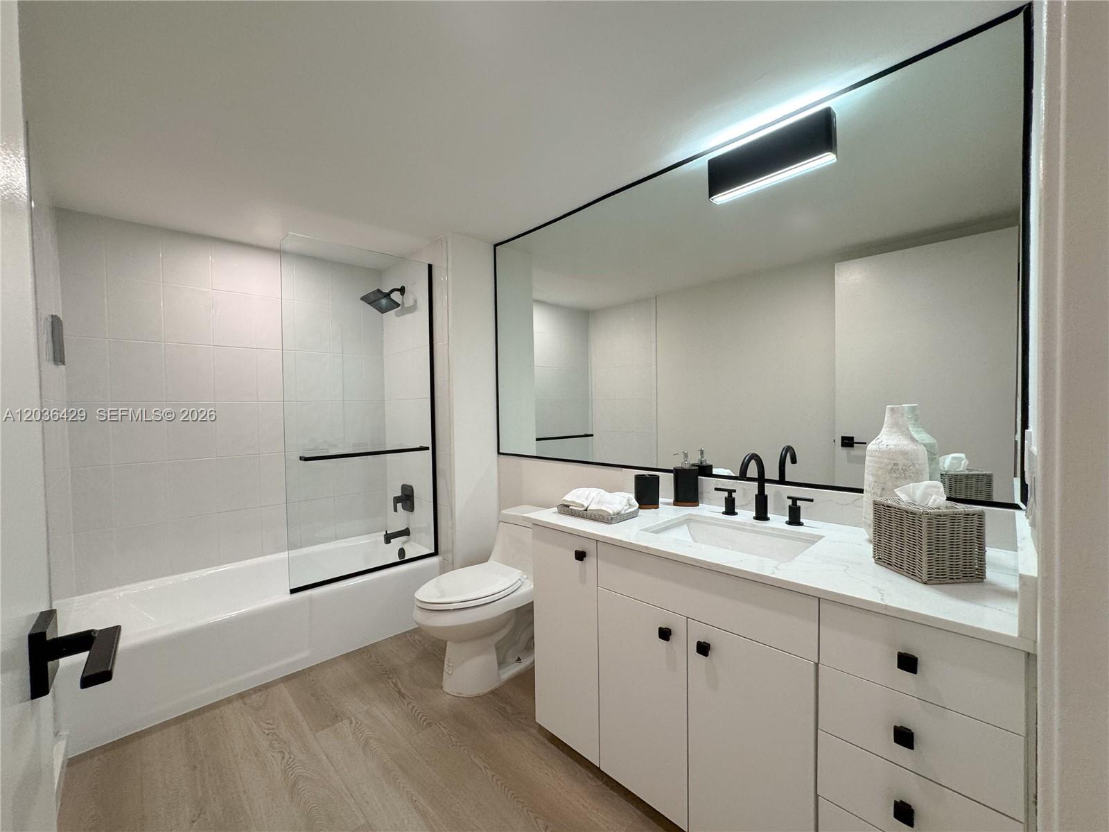 101 Crandon Blvd # 170
