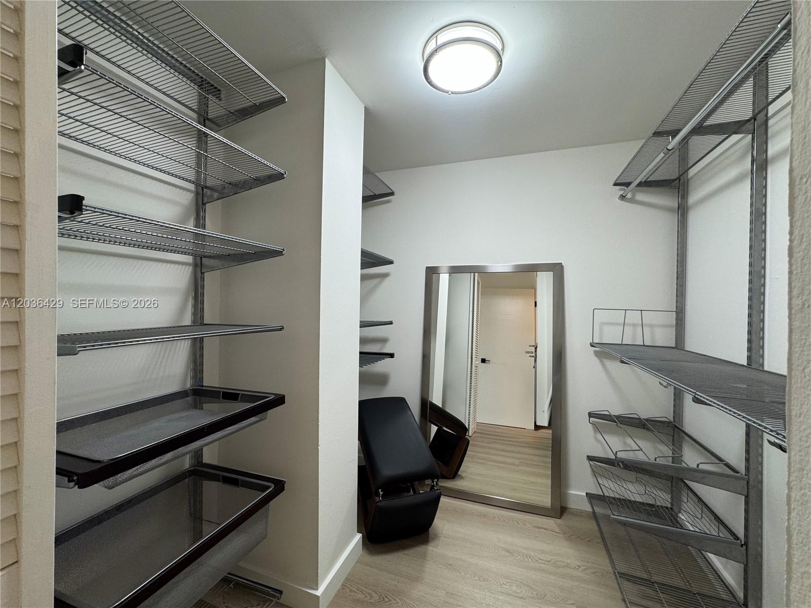 101 Crandon Blvd # 170