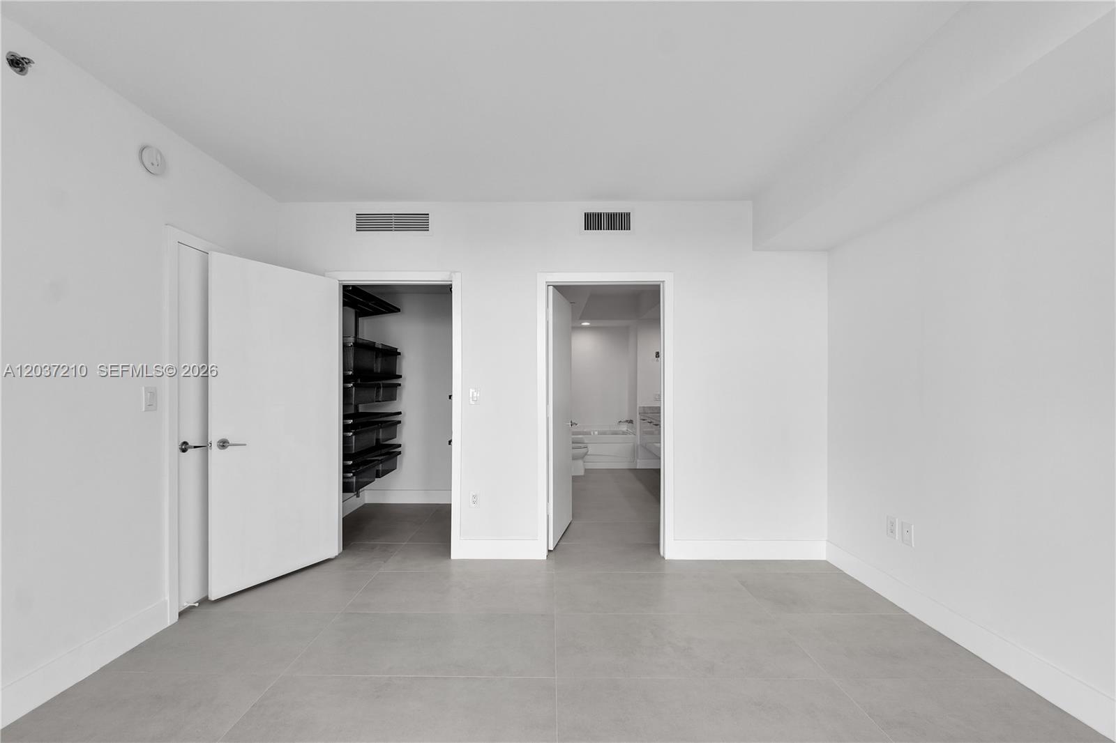 500 Brickell Ave # 2700