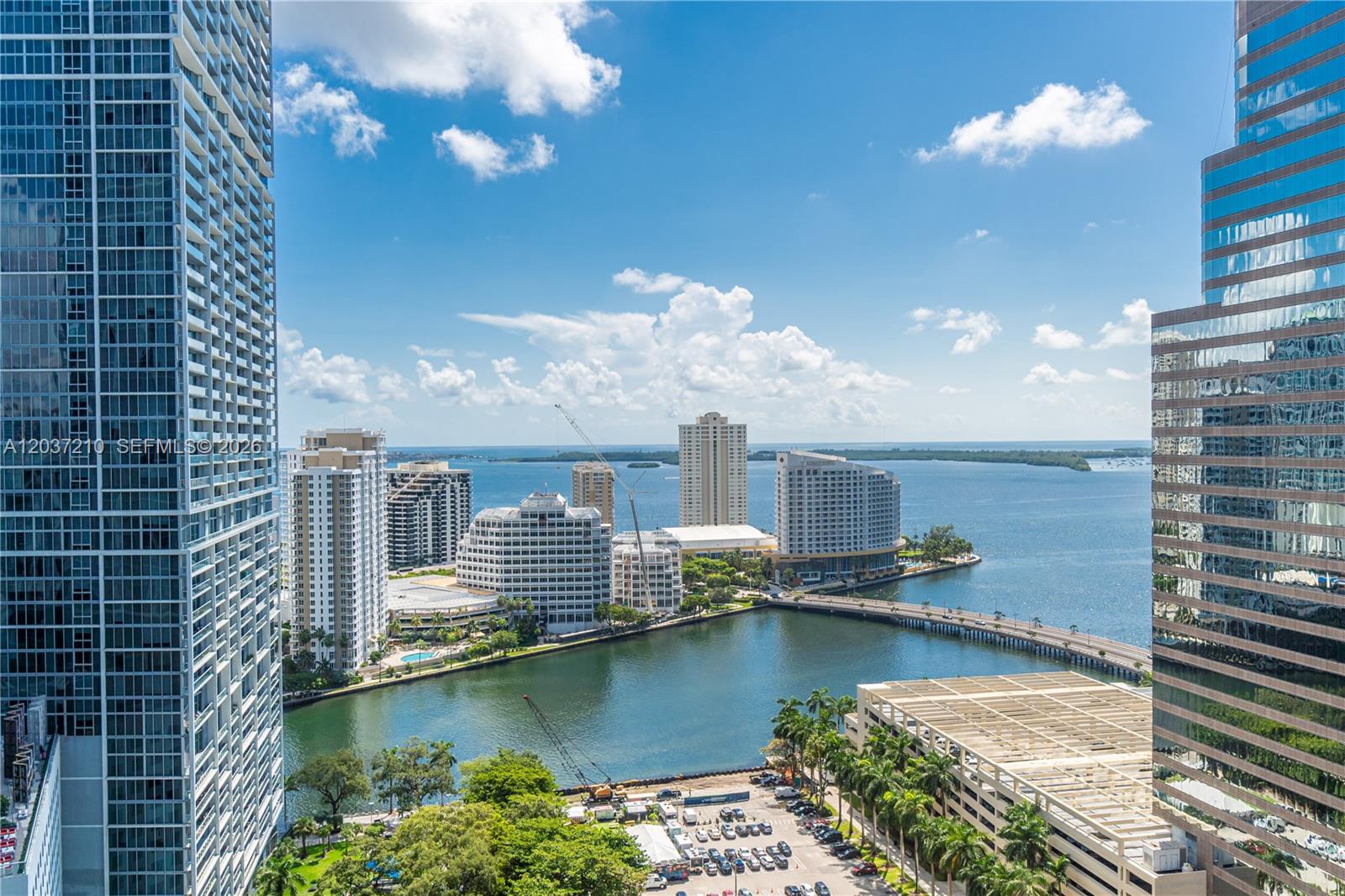 500 Brickell Ave # 2700