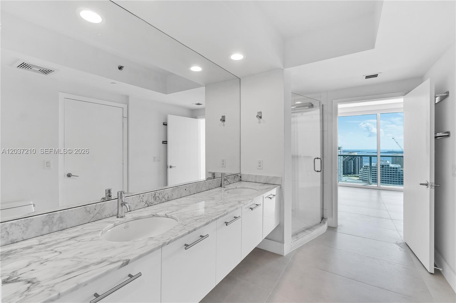 500 Brickell Ave # 2700