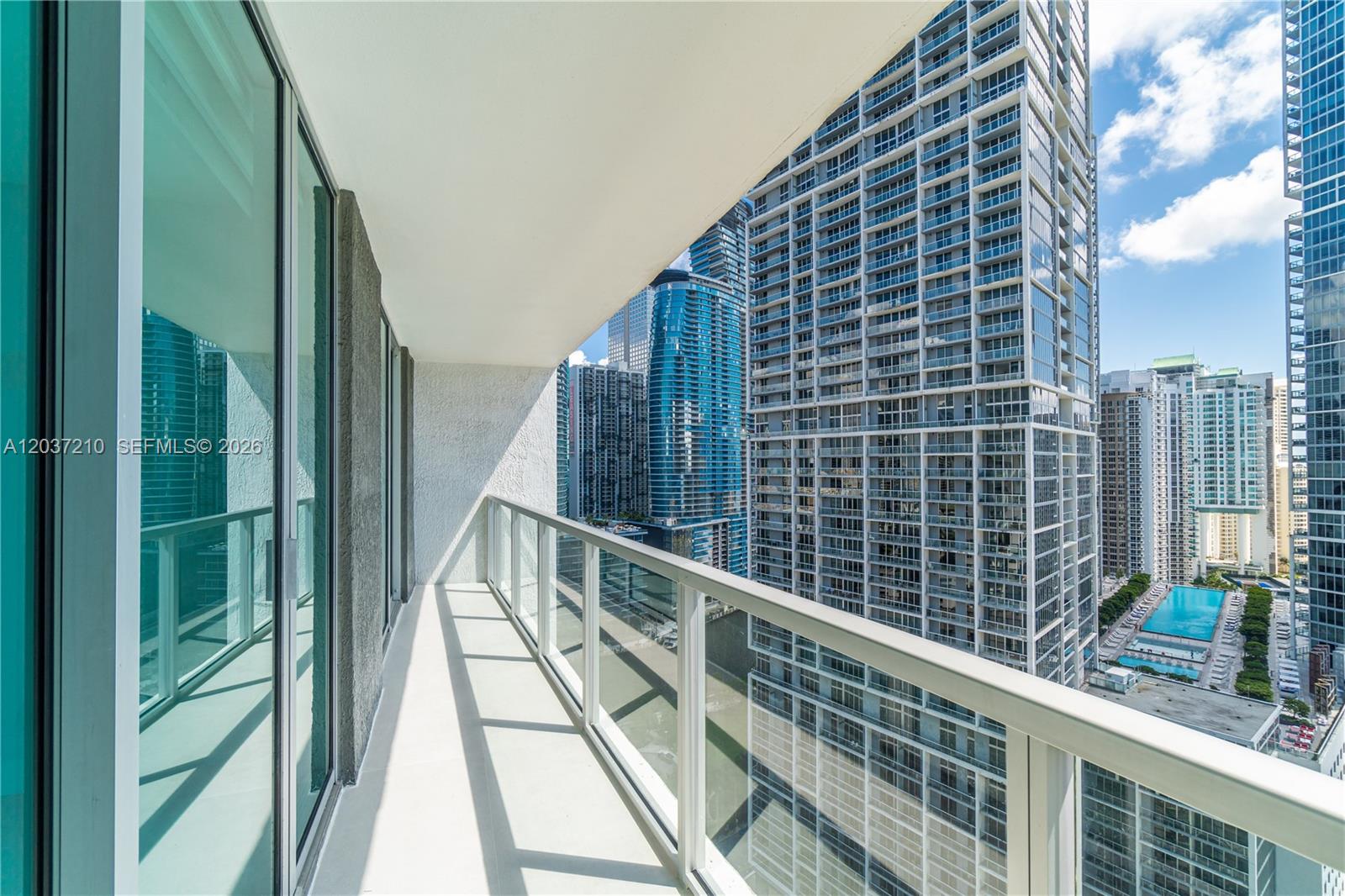 500 Brickell Ave # 2700