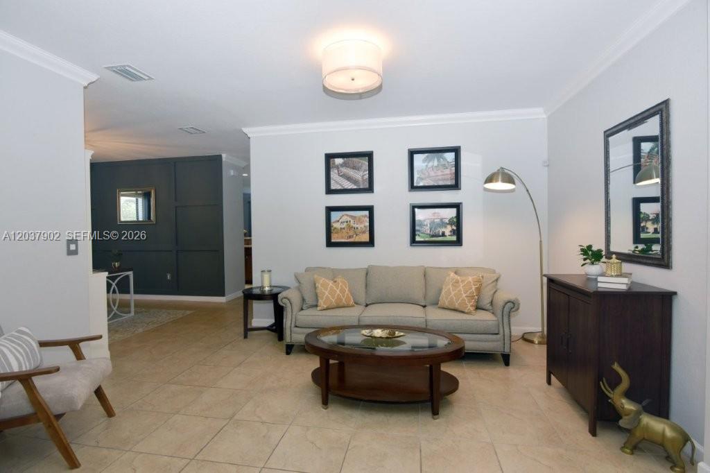 163 SE 36th Ave