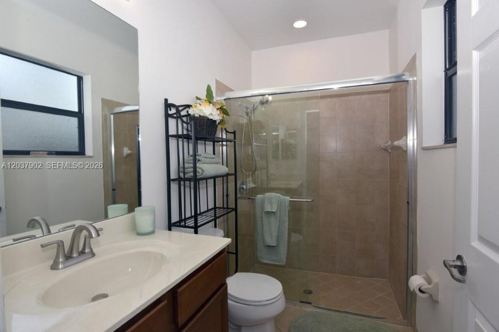 163 SE 36th Ave