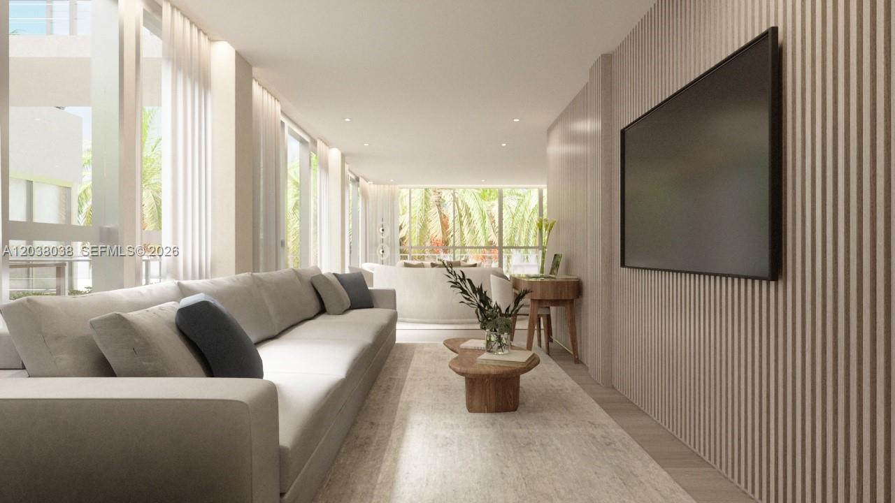 250 Collins Ave # 305