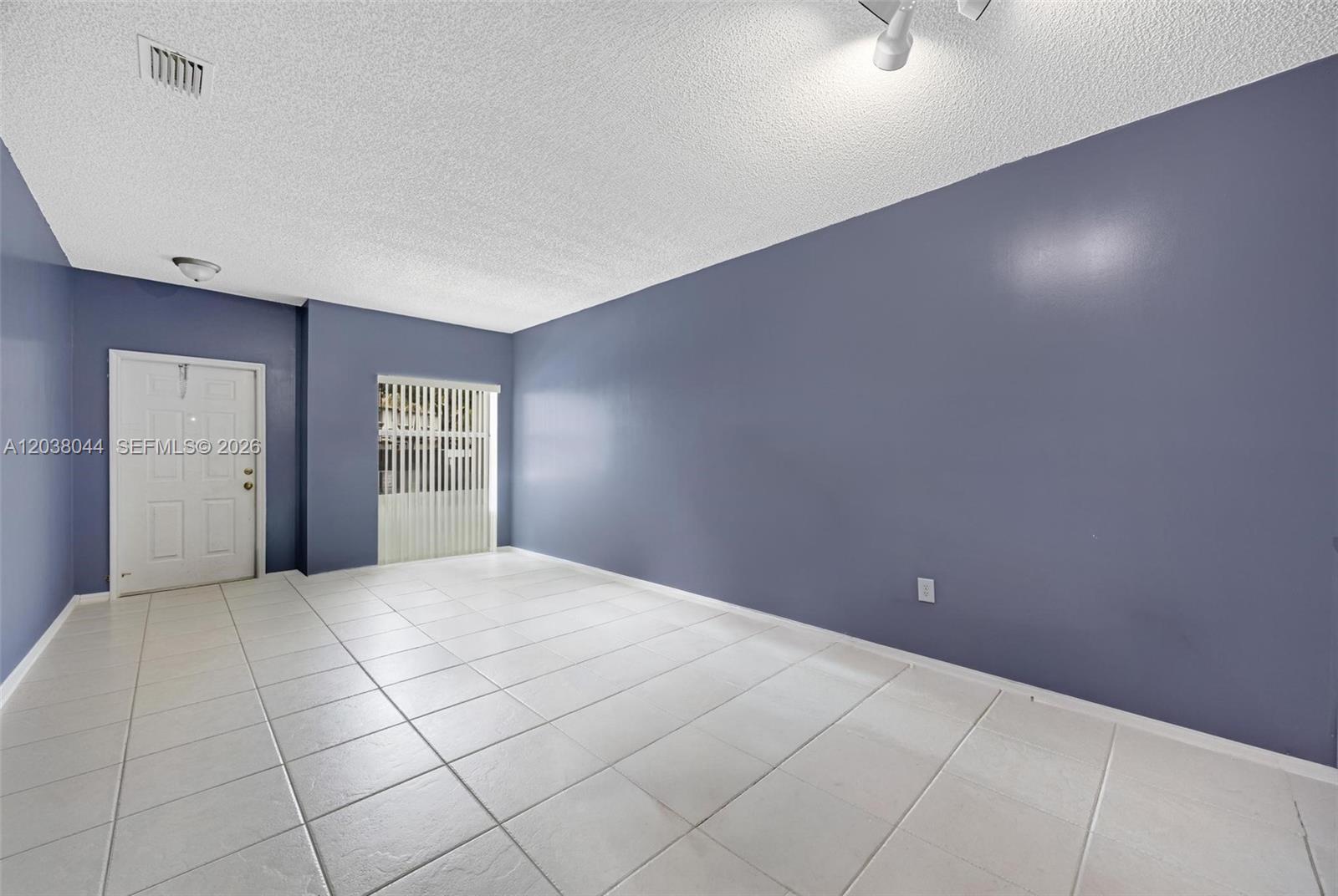 2209 SE 25th Ave # 2209