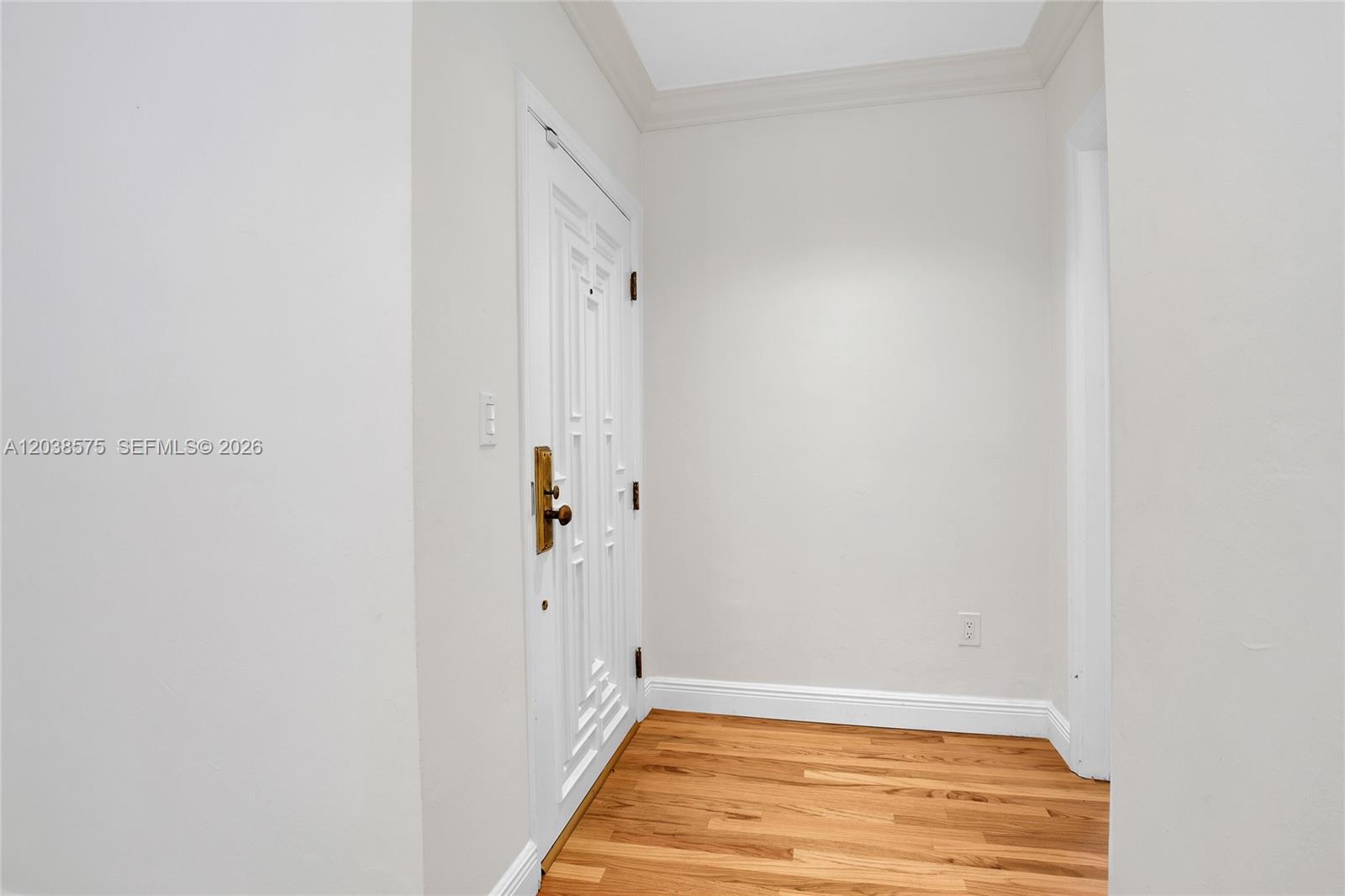 1100 S Alhambra Cir
