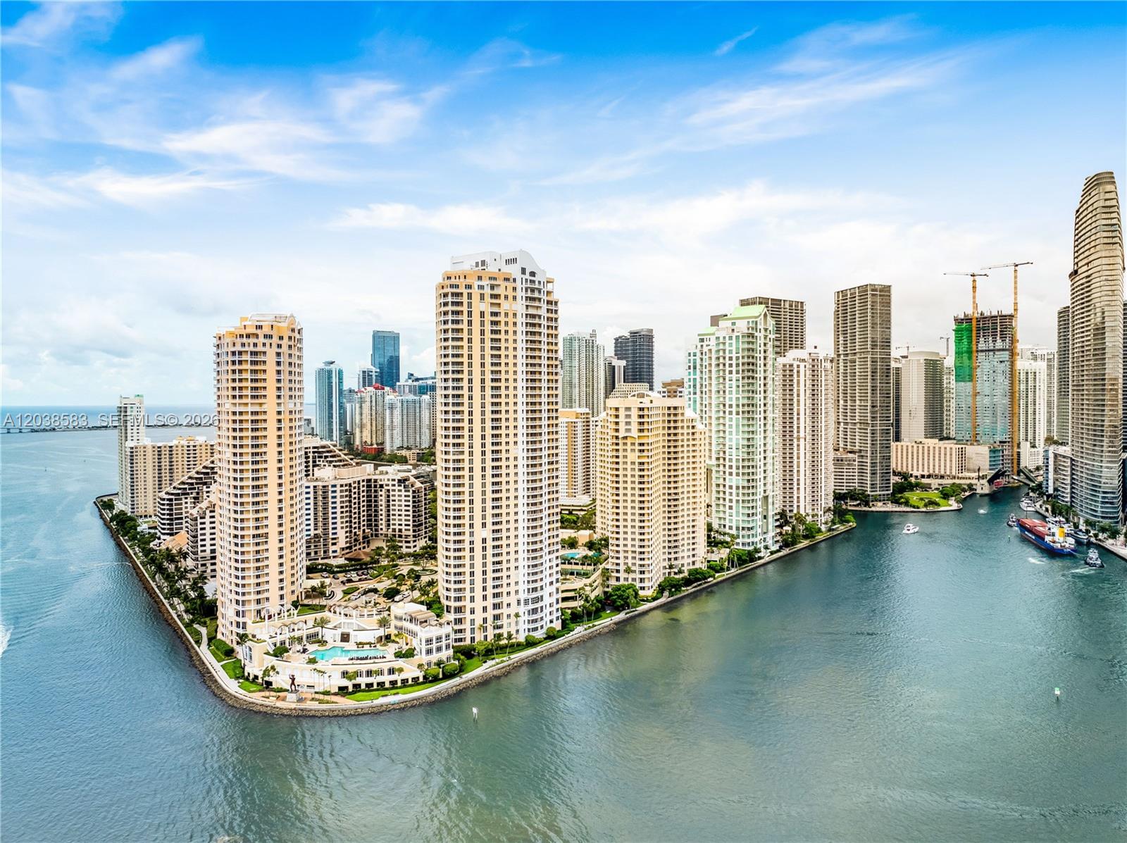 888 Brickell Key Dr # 1010