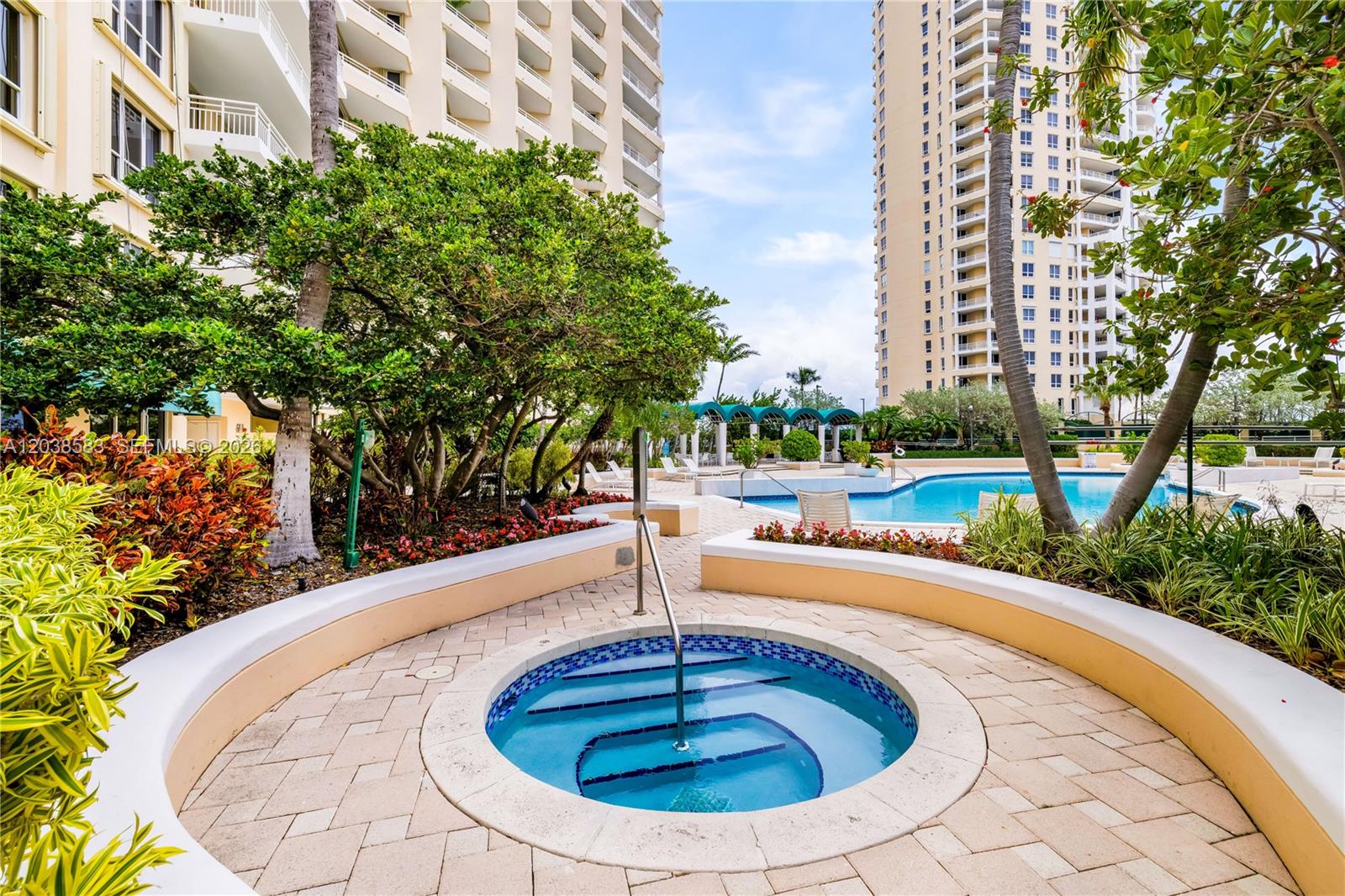 888 Brickell Key Dr # 1010
