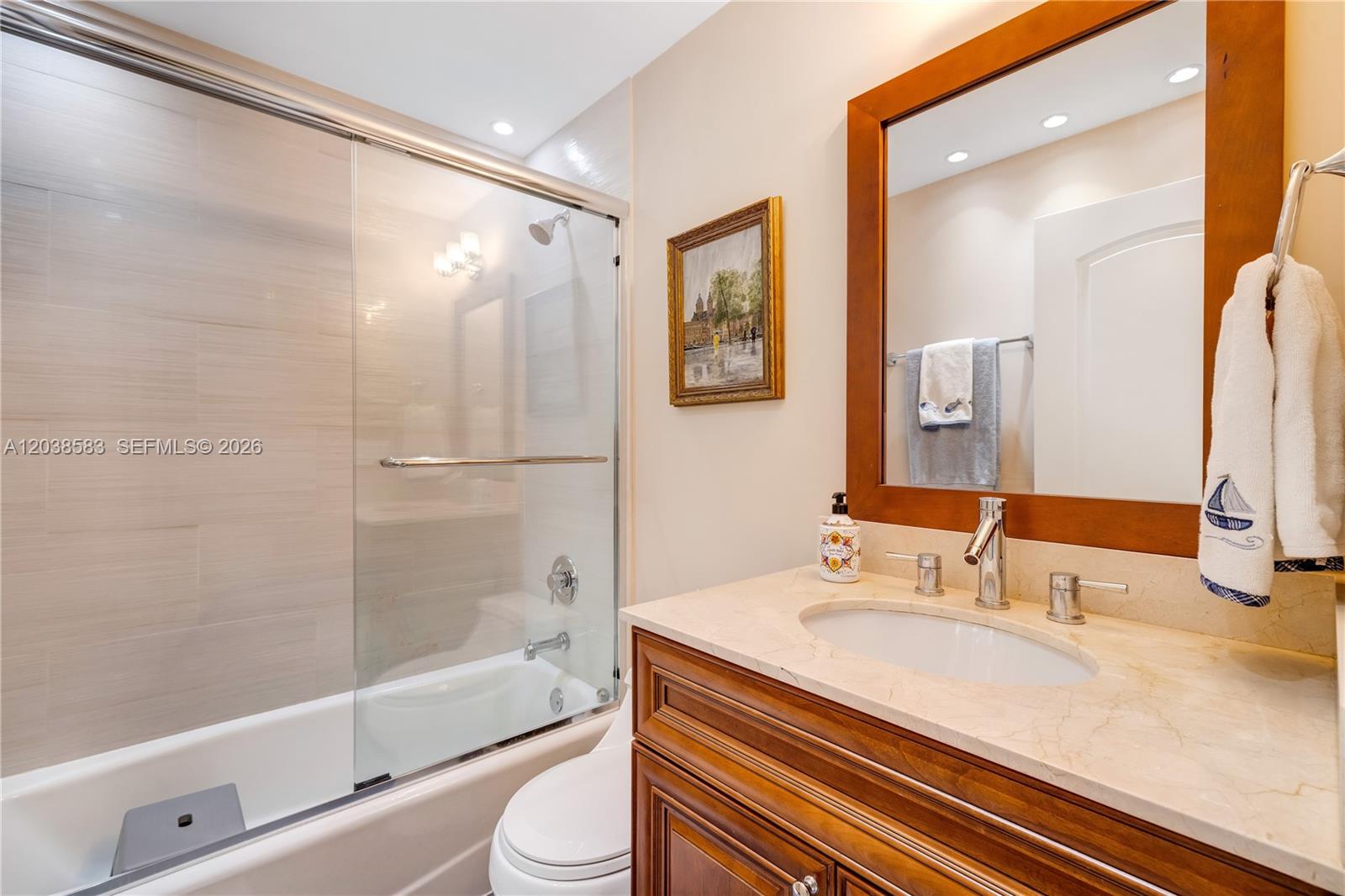 888 Brickell Key Dr # 1010
