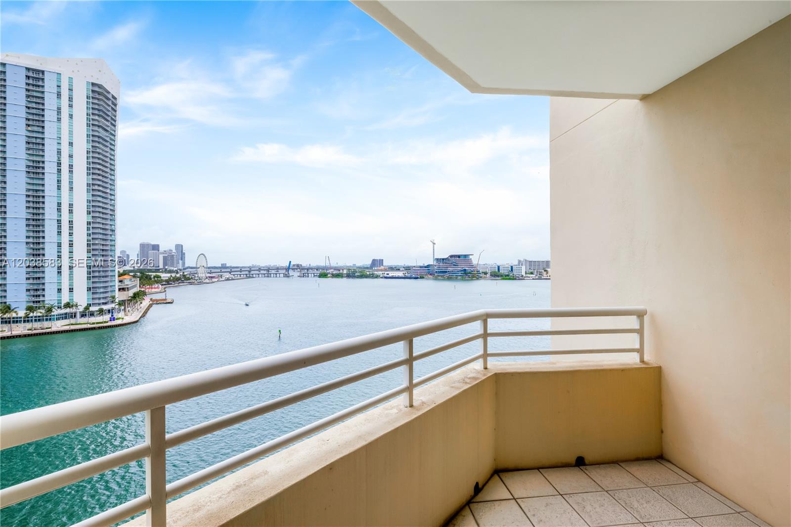 888 Brickell Key Dr # 1010