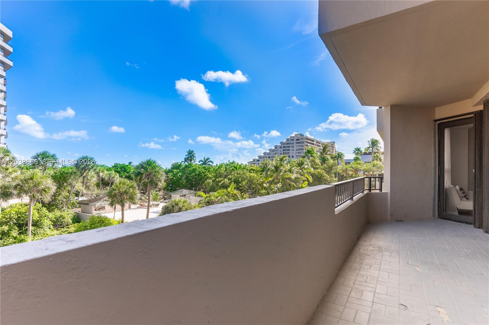 251 Crandon Blvd # 322