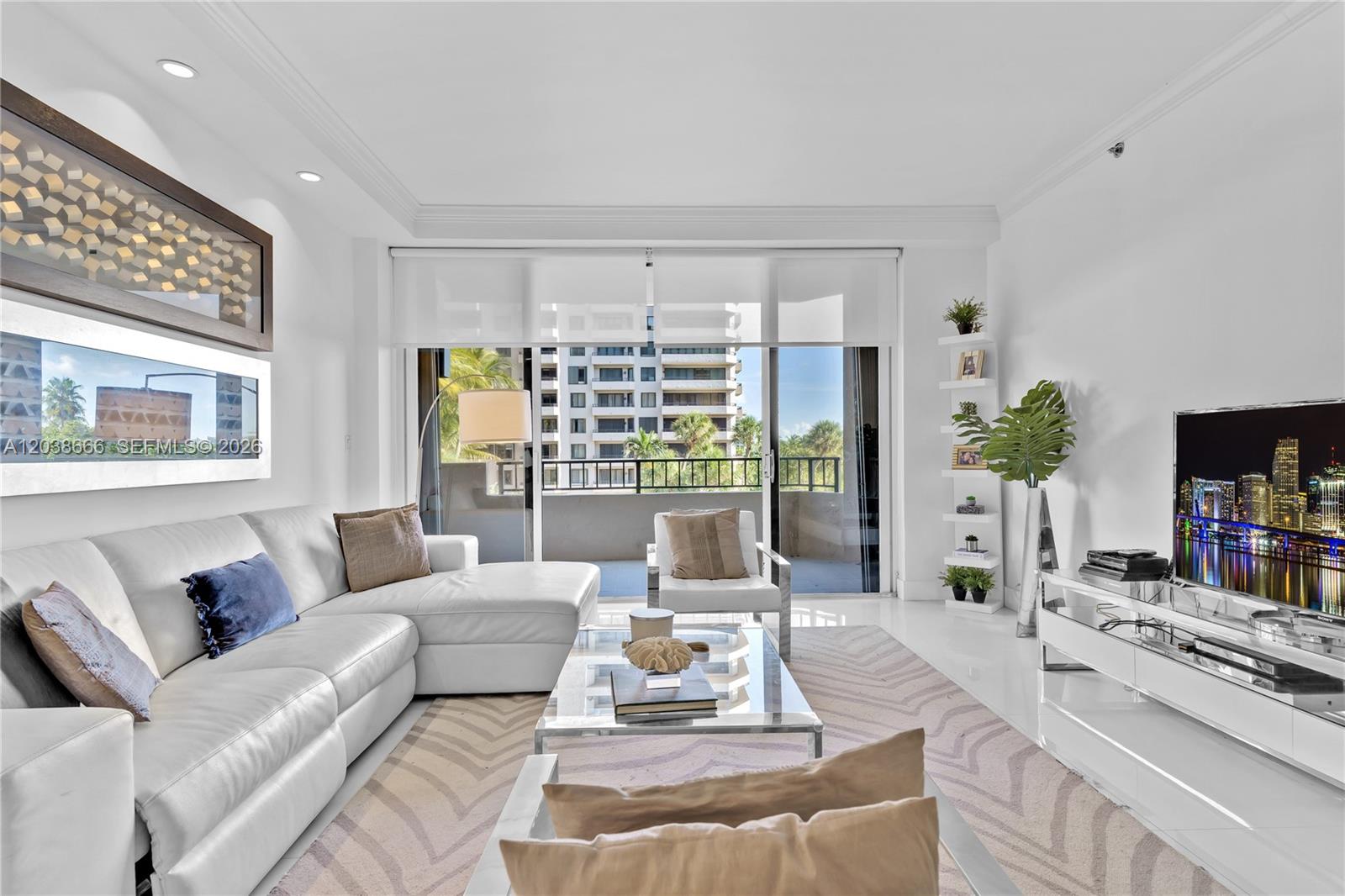 251 Crandon Blvd # 322