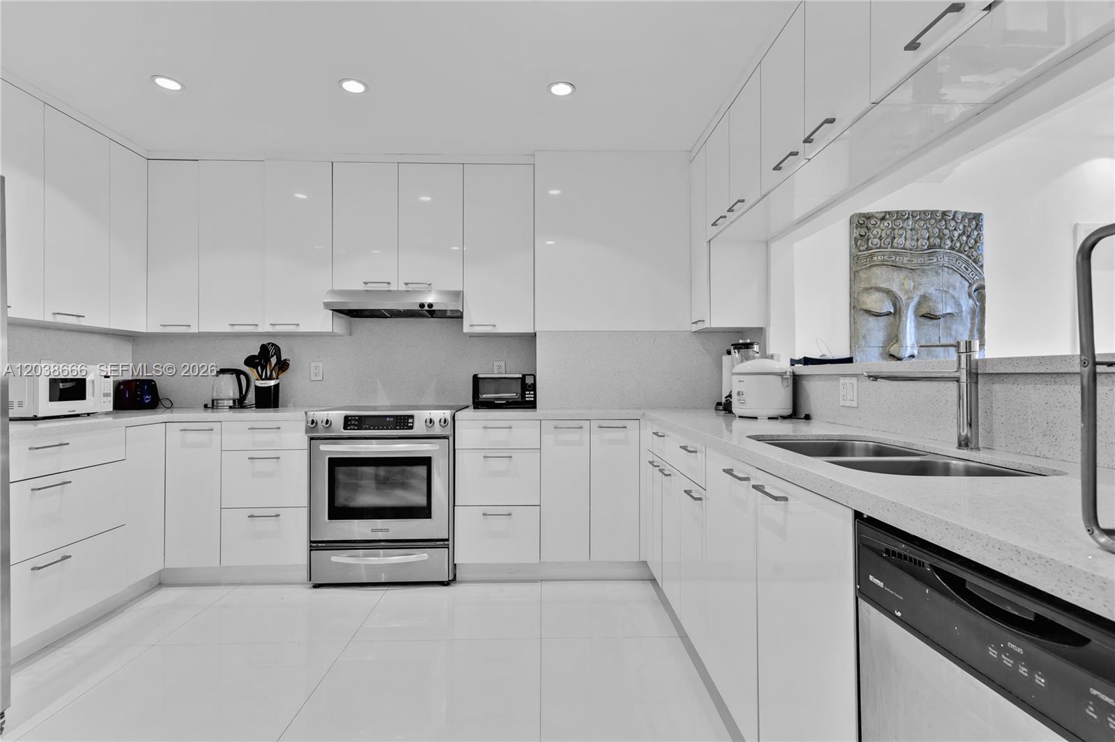 251 Crandon Blvd # 322