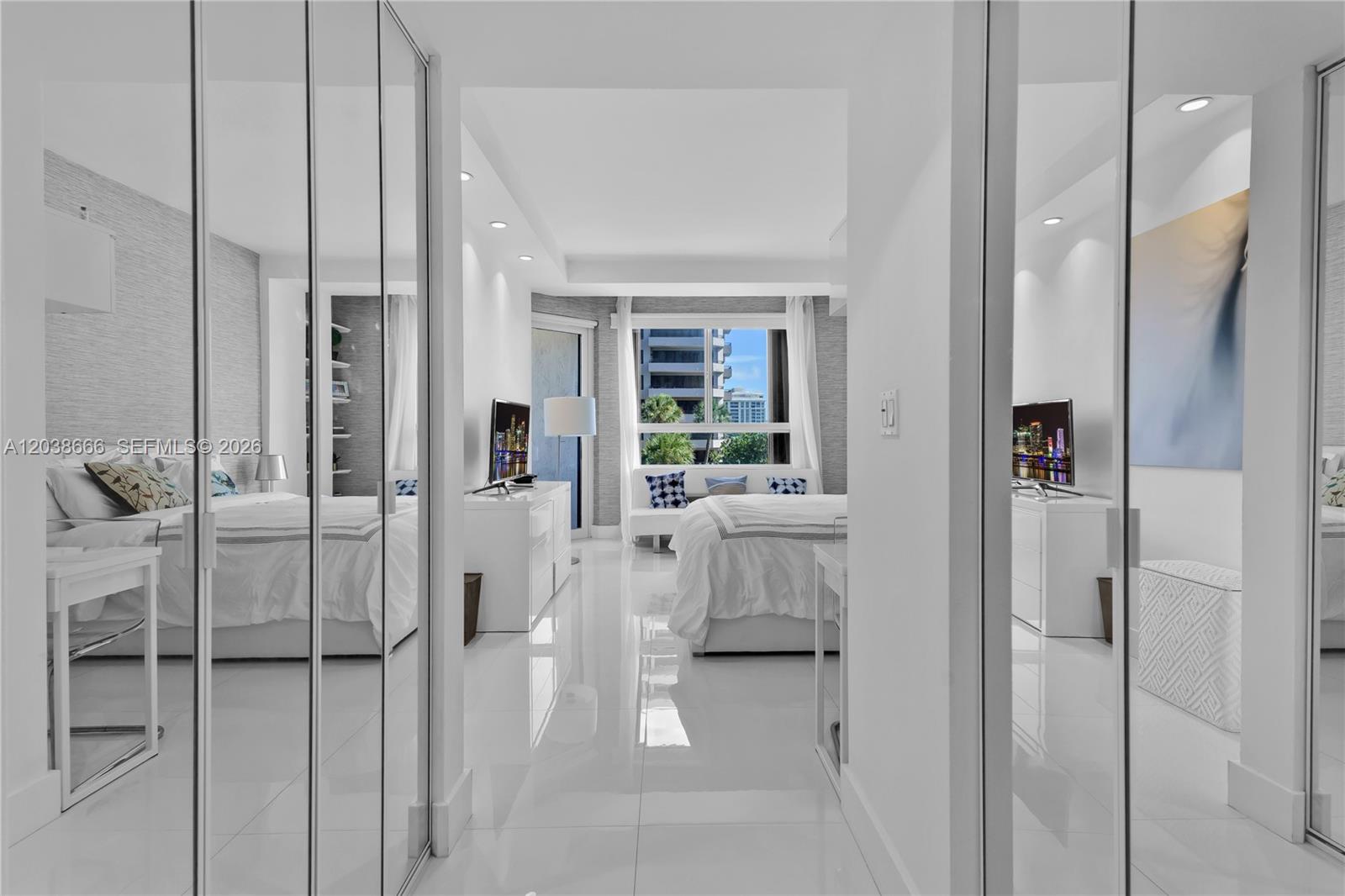 251 Crandon Blvd # 322