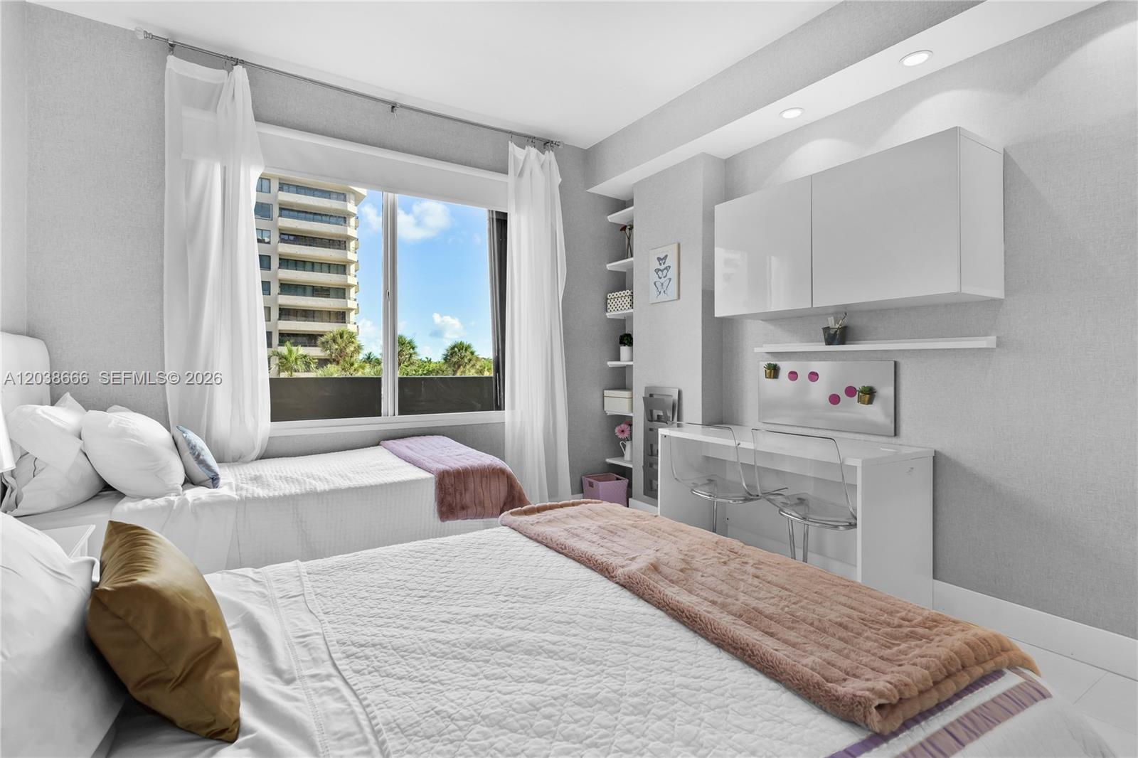 251 Crandon Blvd # 322