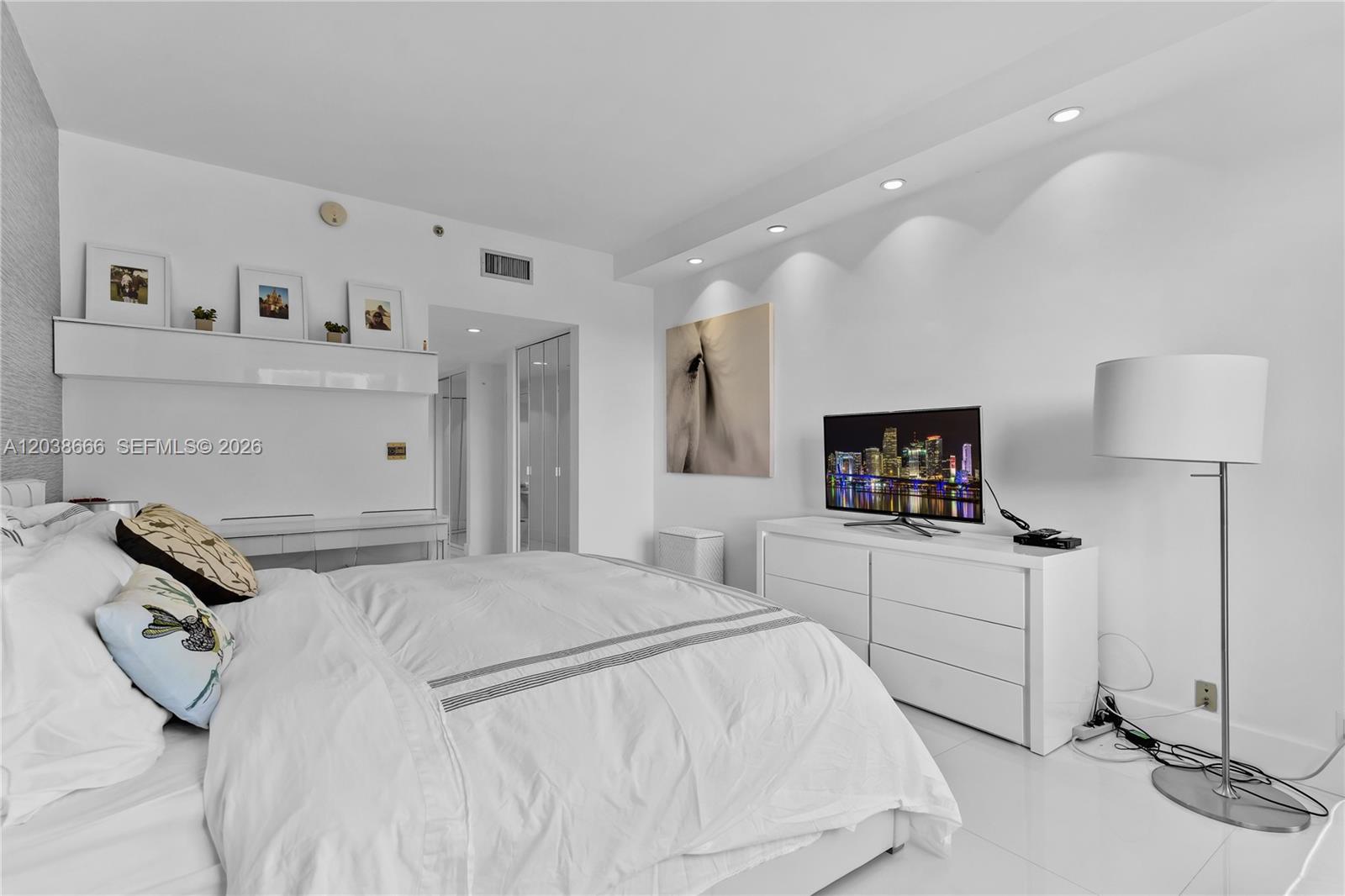 251 Crandon Blvd # 322