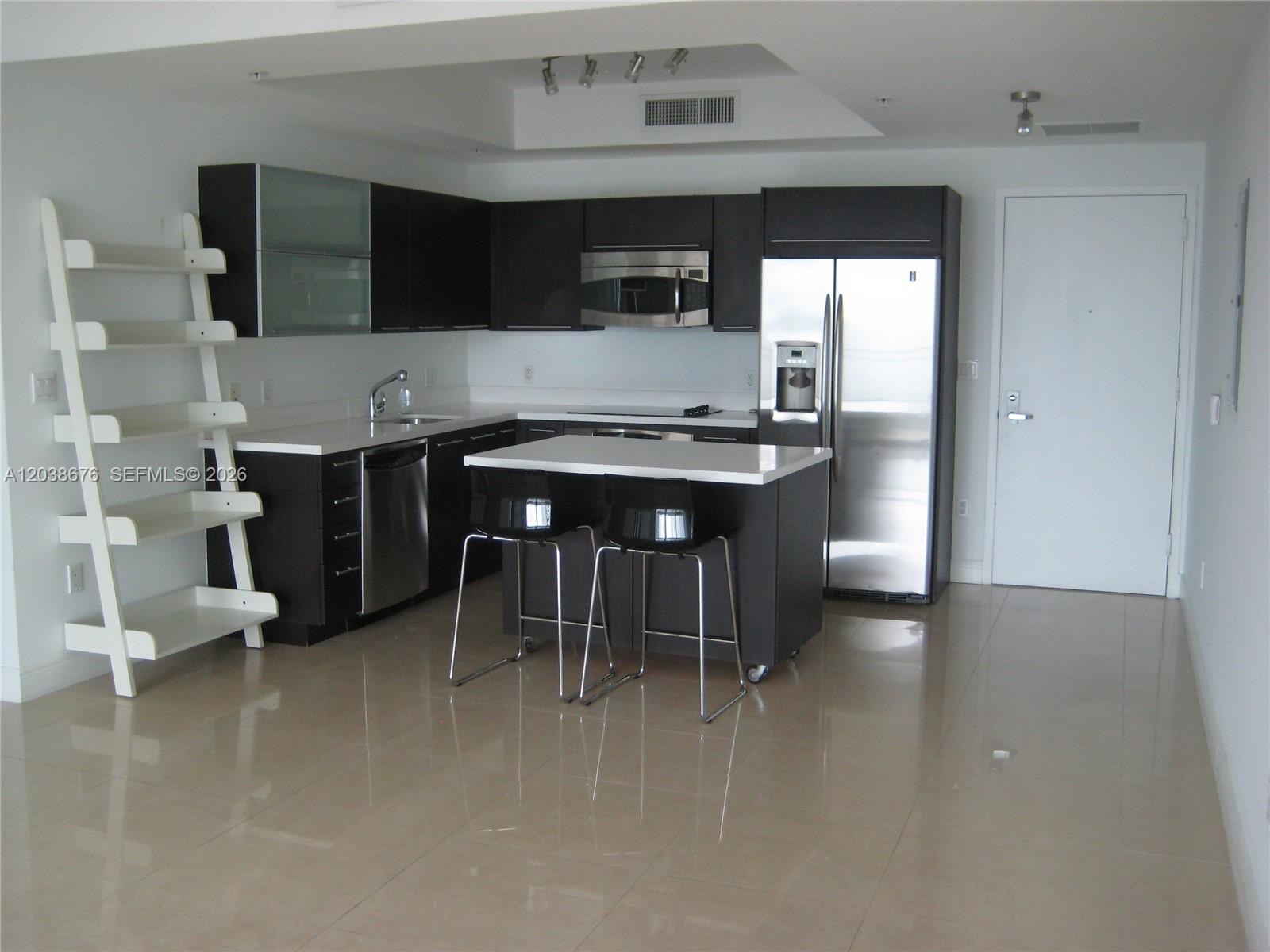 90 SW 3rd St # 4311
