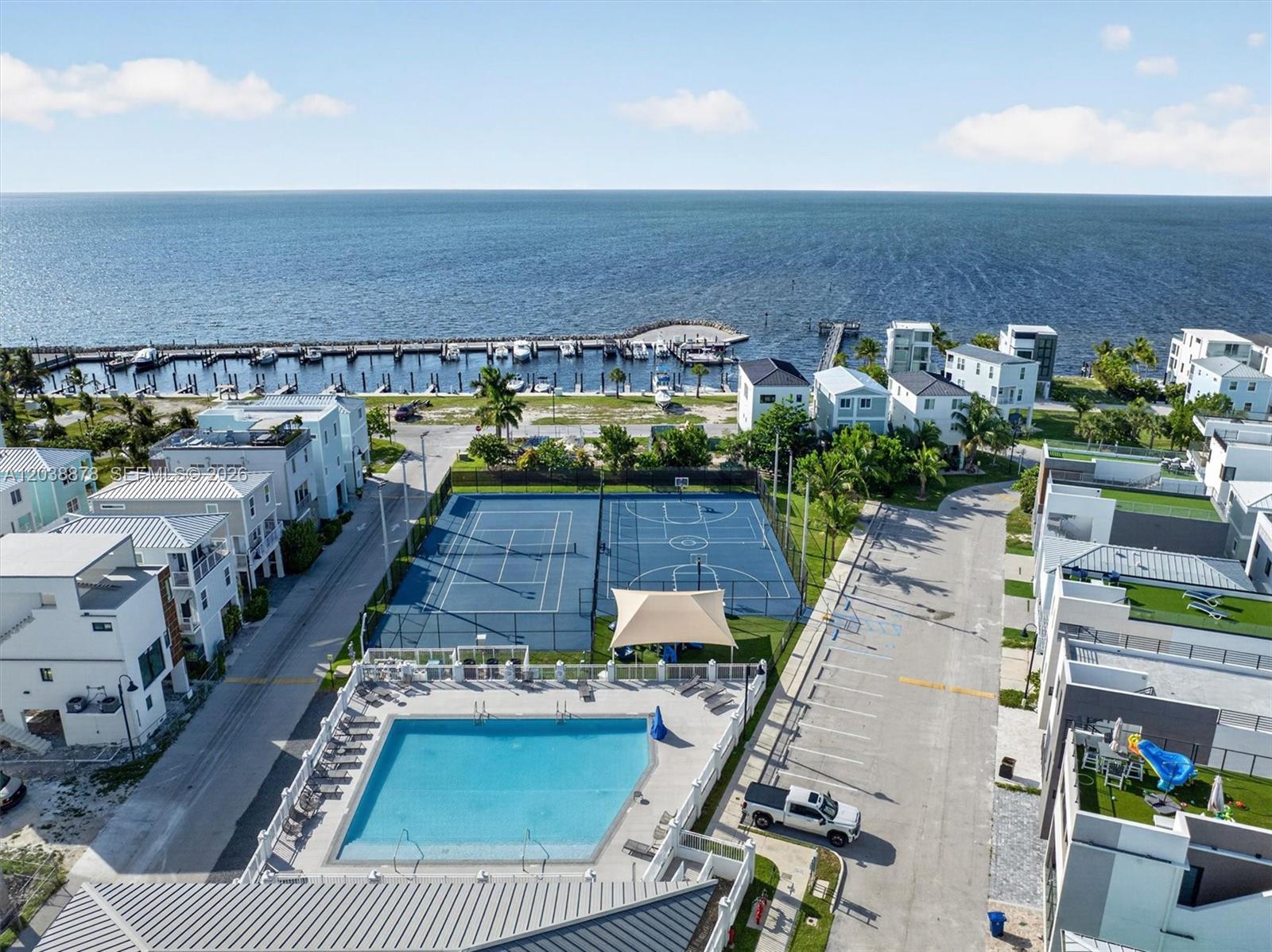 94825 OVERSEAS HIGHWAY #123