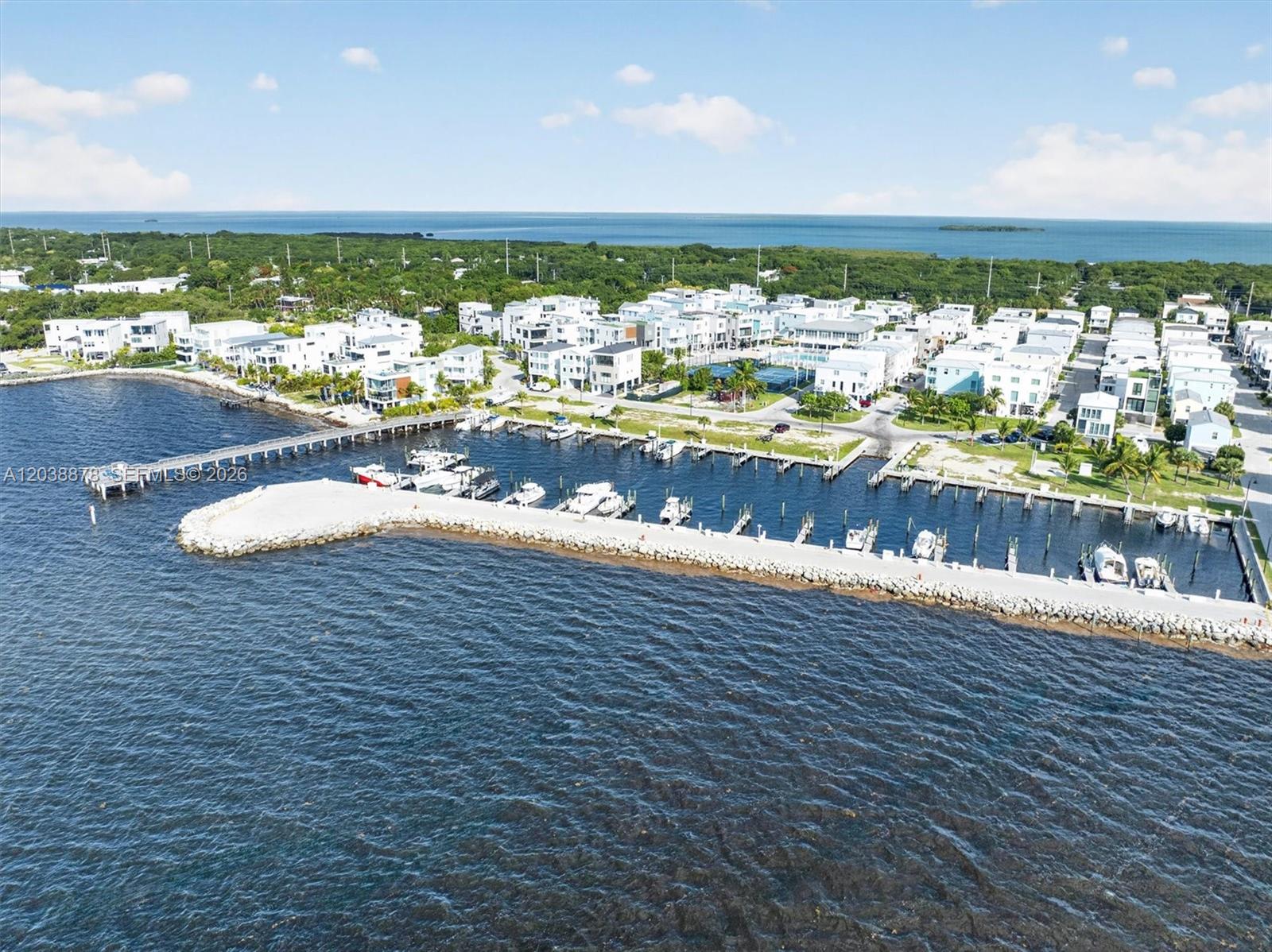 94825 OVERSEAS HIGHWAY #123