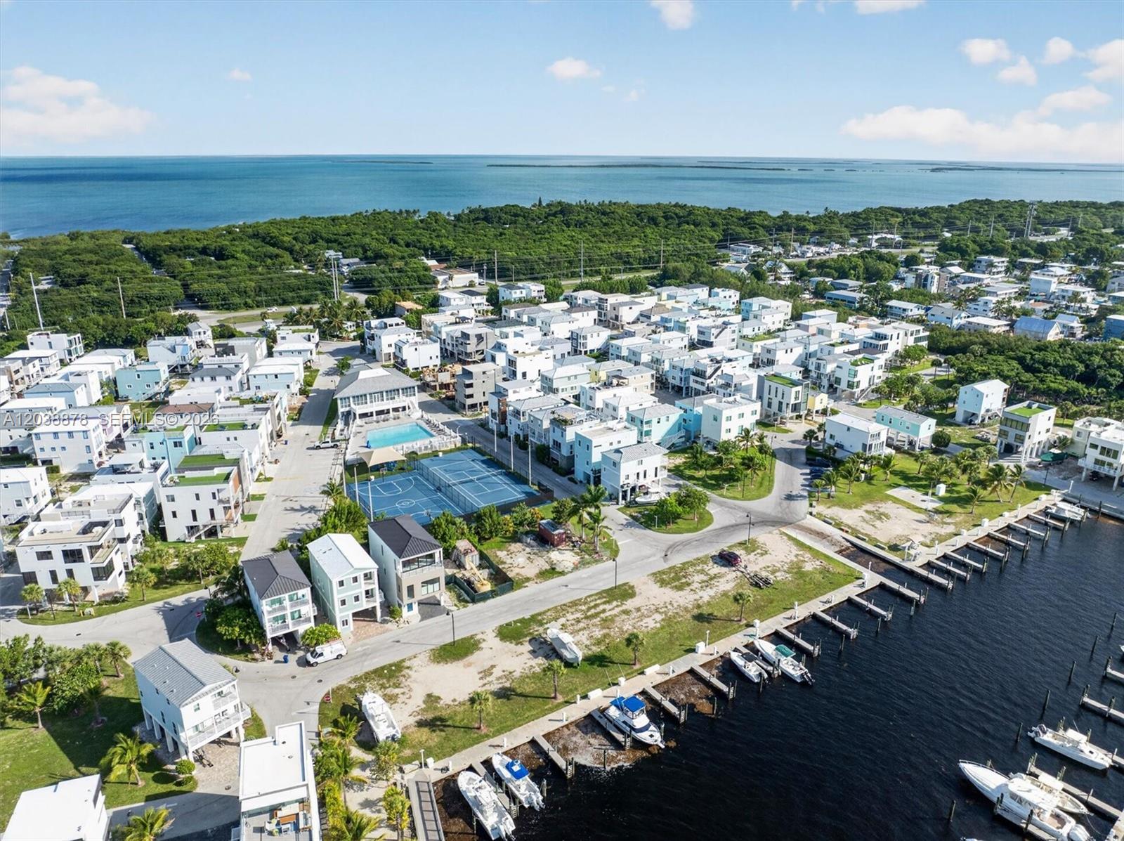 94825 OVERSEAS HIGHWAY #123