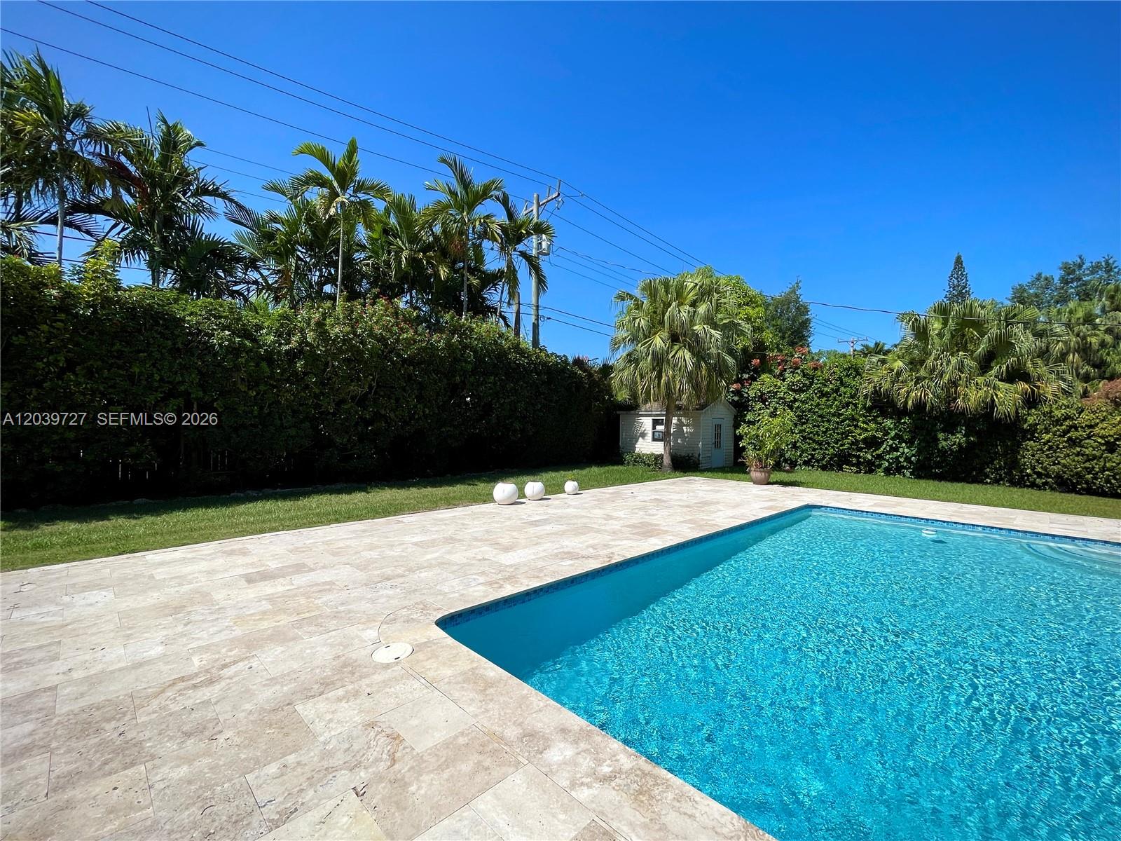 8725 SW 160 St