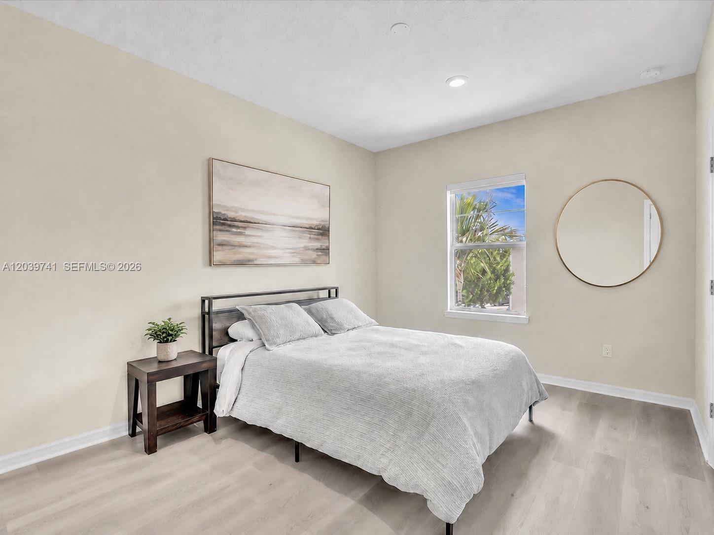 1183 Eucalyptus Dr