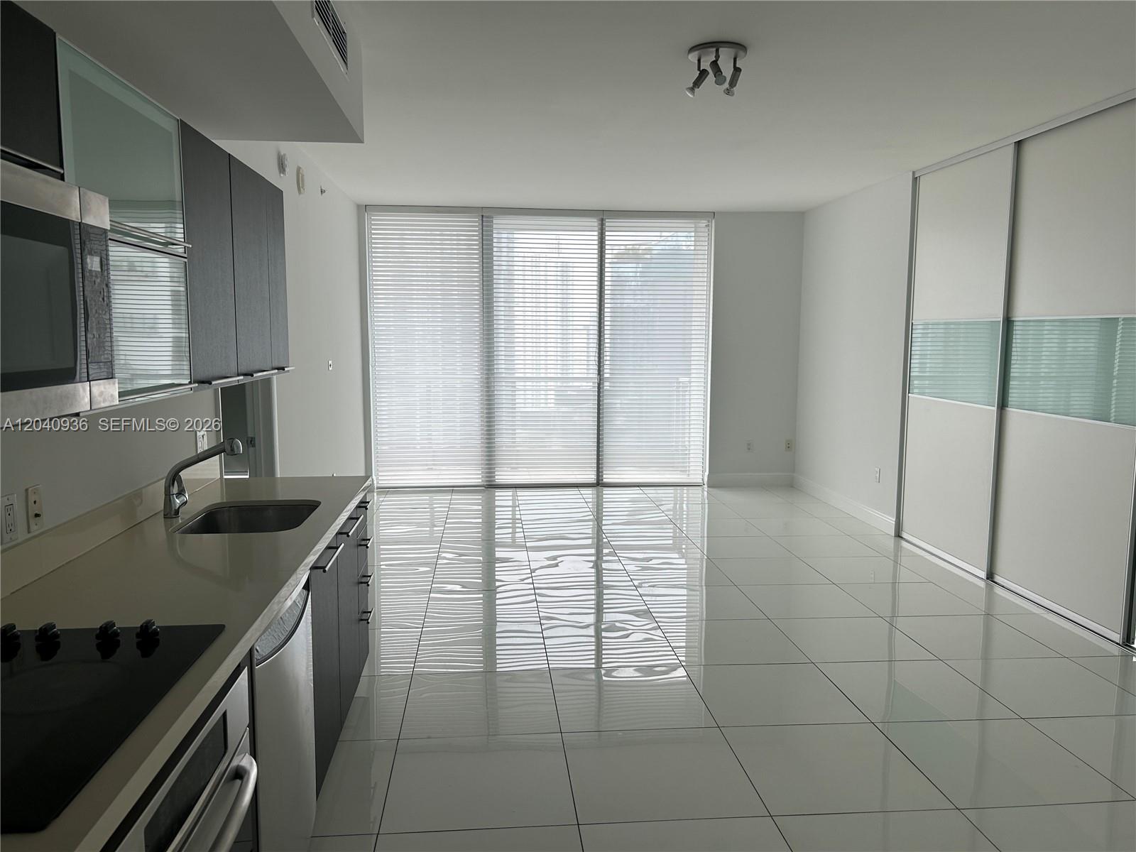90 SW 3rd St # 3610