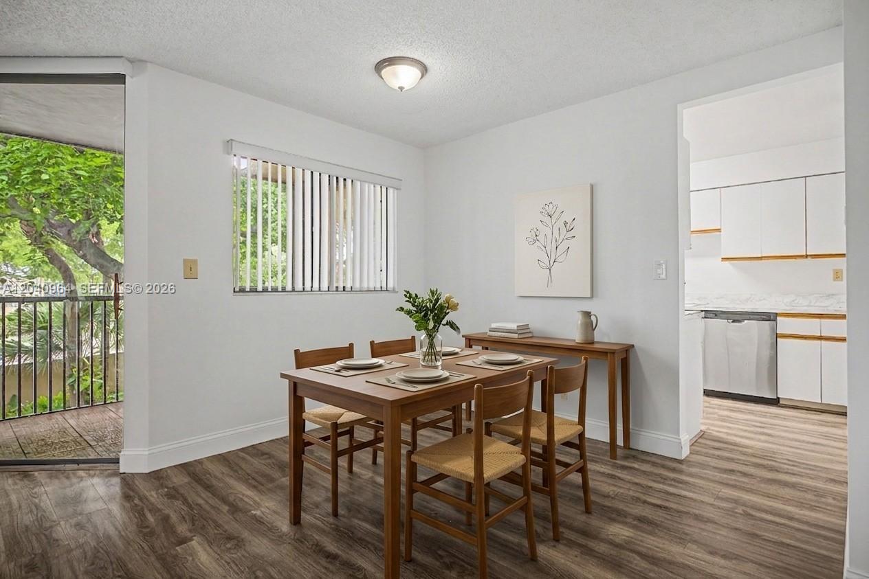 15575 N Miami Lakeway N # 206