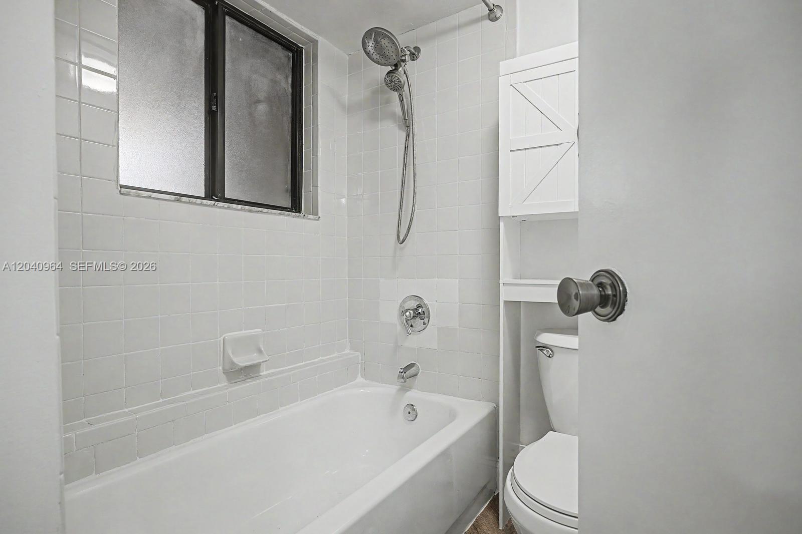 15575 N Miami Lakeway N # 206