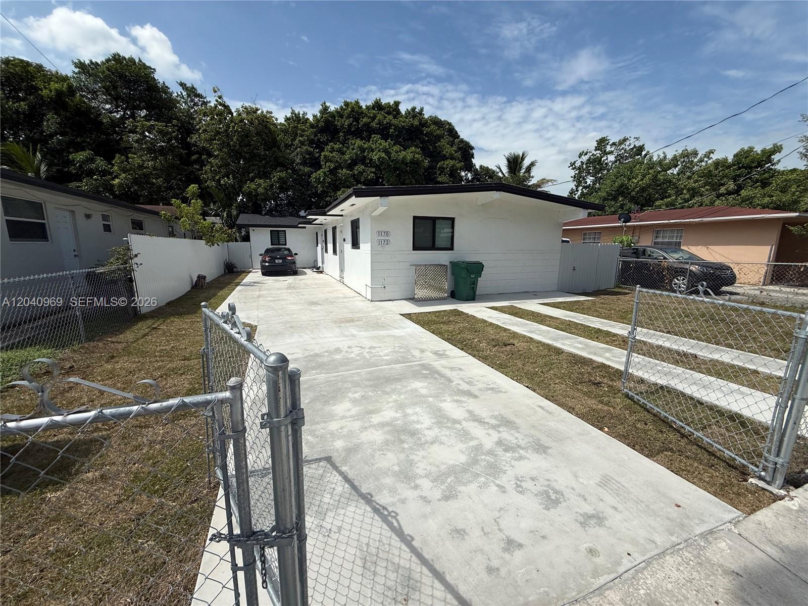 1170 NW 25th St # 1170