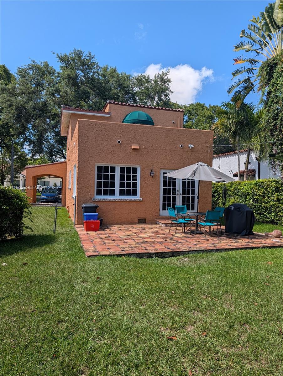 1324 Sorolla Ave