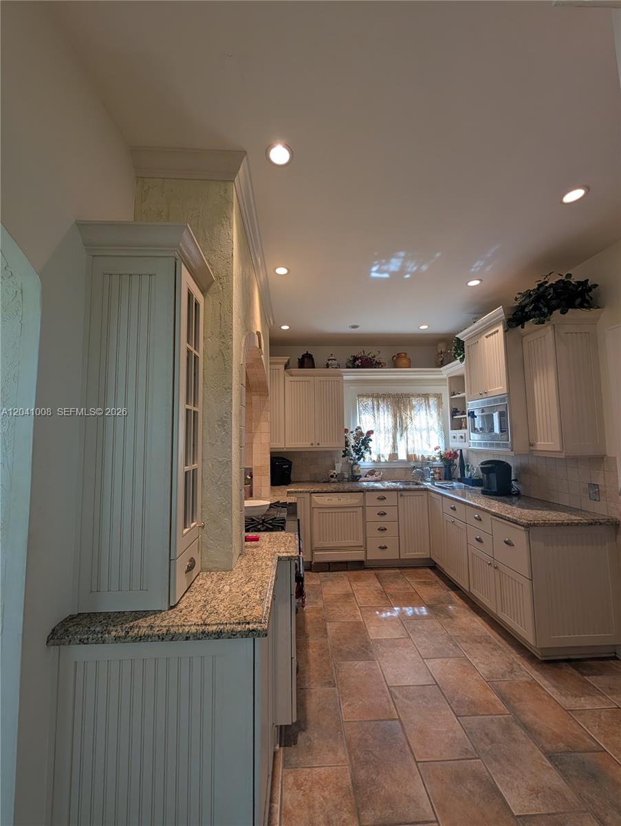 1324 Sorolla Ave