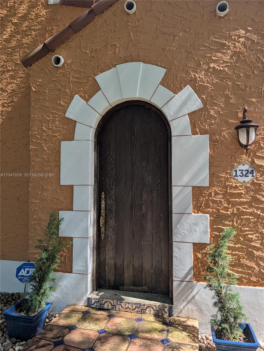 1324 Sorolla Ave