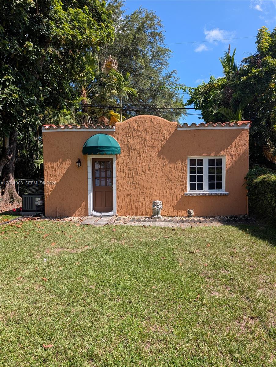 1324 Sorolla Ave